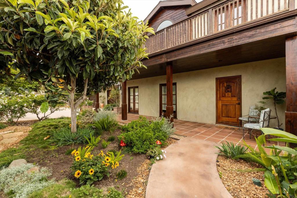 627 Ezee Street