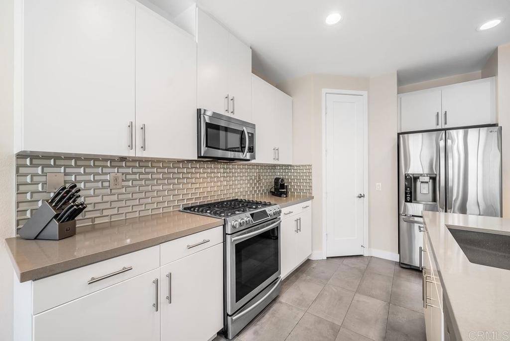 3387 Cordillera Court