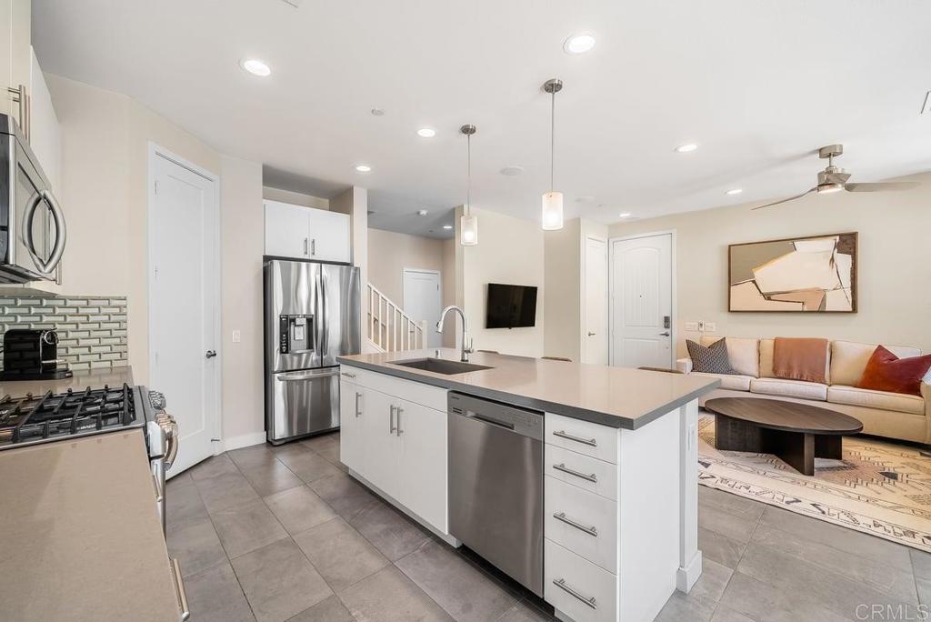 3387 Cordillera Court