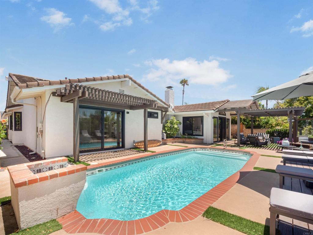 3985 Syme Drive