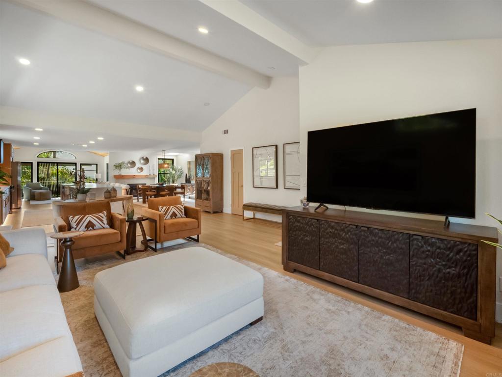 3985 Syme Drive