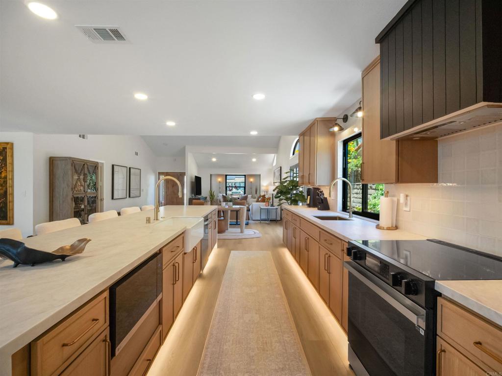 3985 Syme Drive