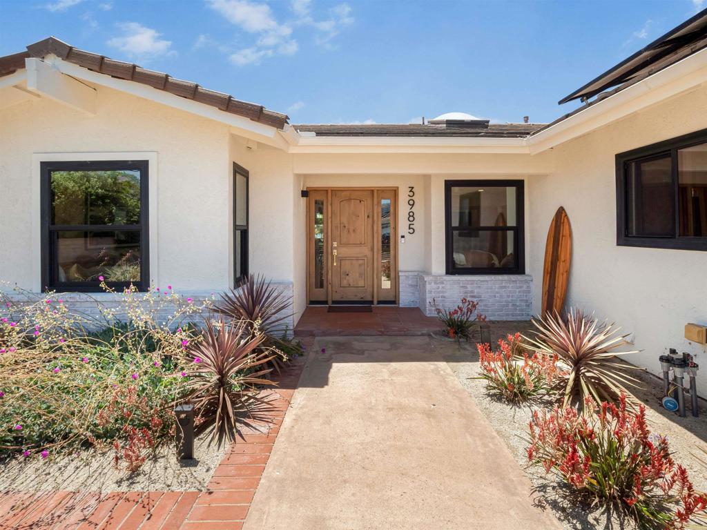 3985 Syme Drive