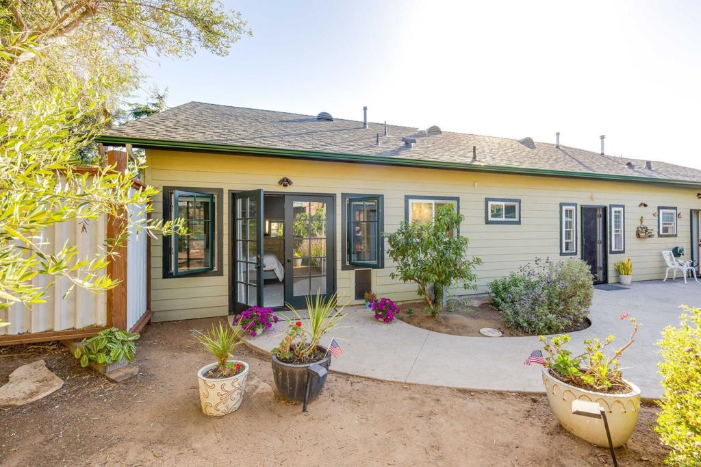 1818 Avocado Road