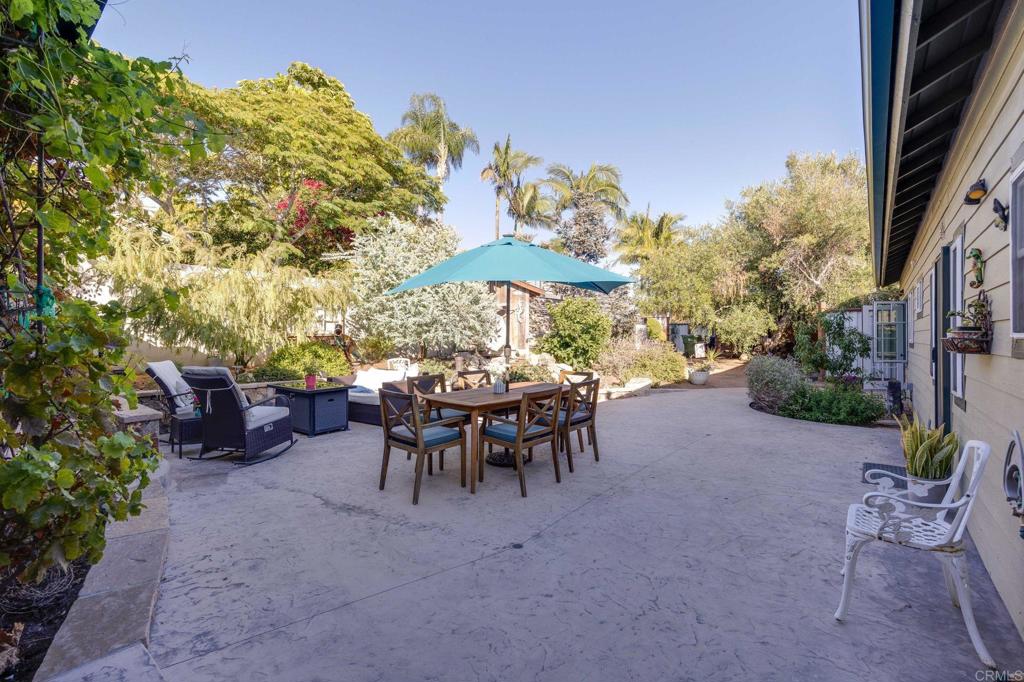 1818 Avocado Road