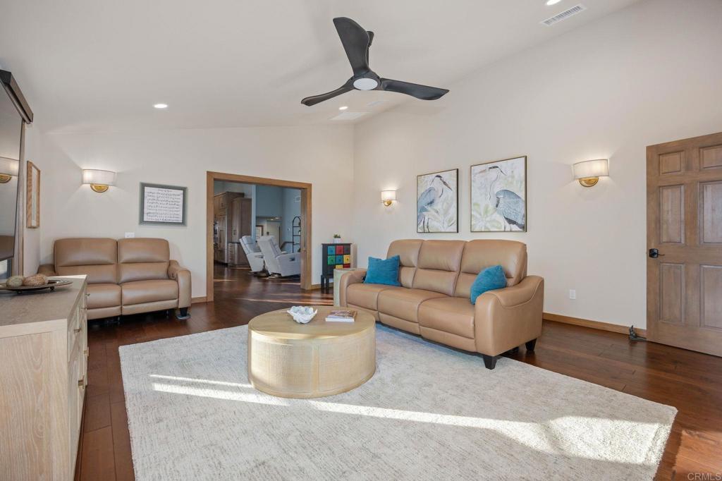 1818 Avocado Road