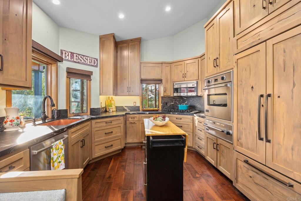 1818 Avocado Road