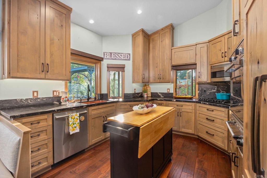 1818 Avocado Road