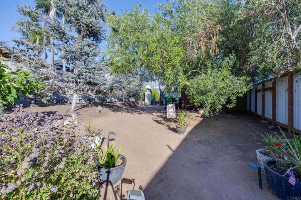 1818 Avocado Road