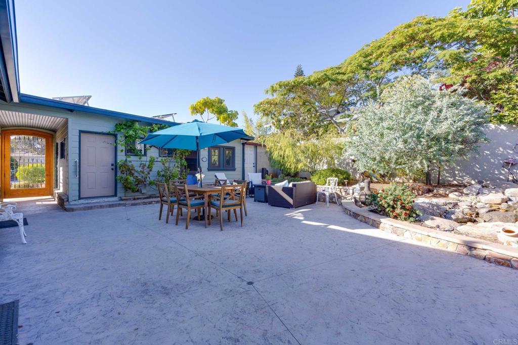 1818 Avocado Road