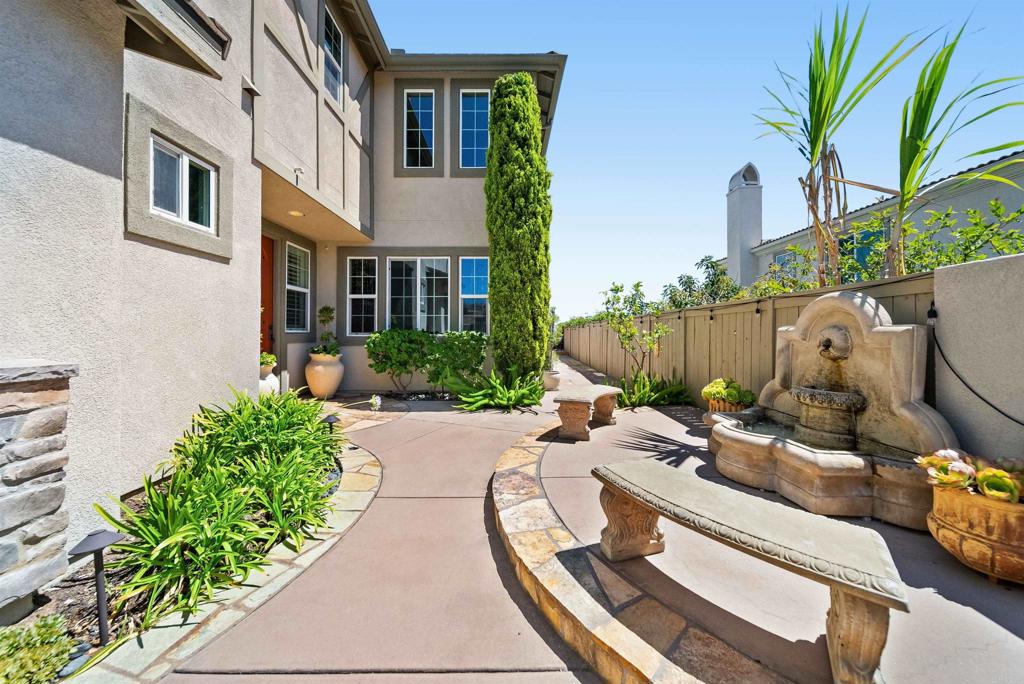 1081 Vega Way