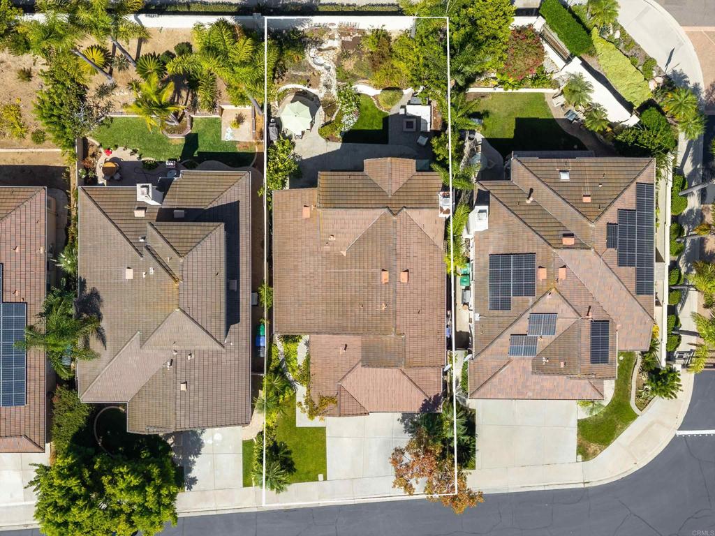 2852 Avenida Valera