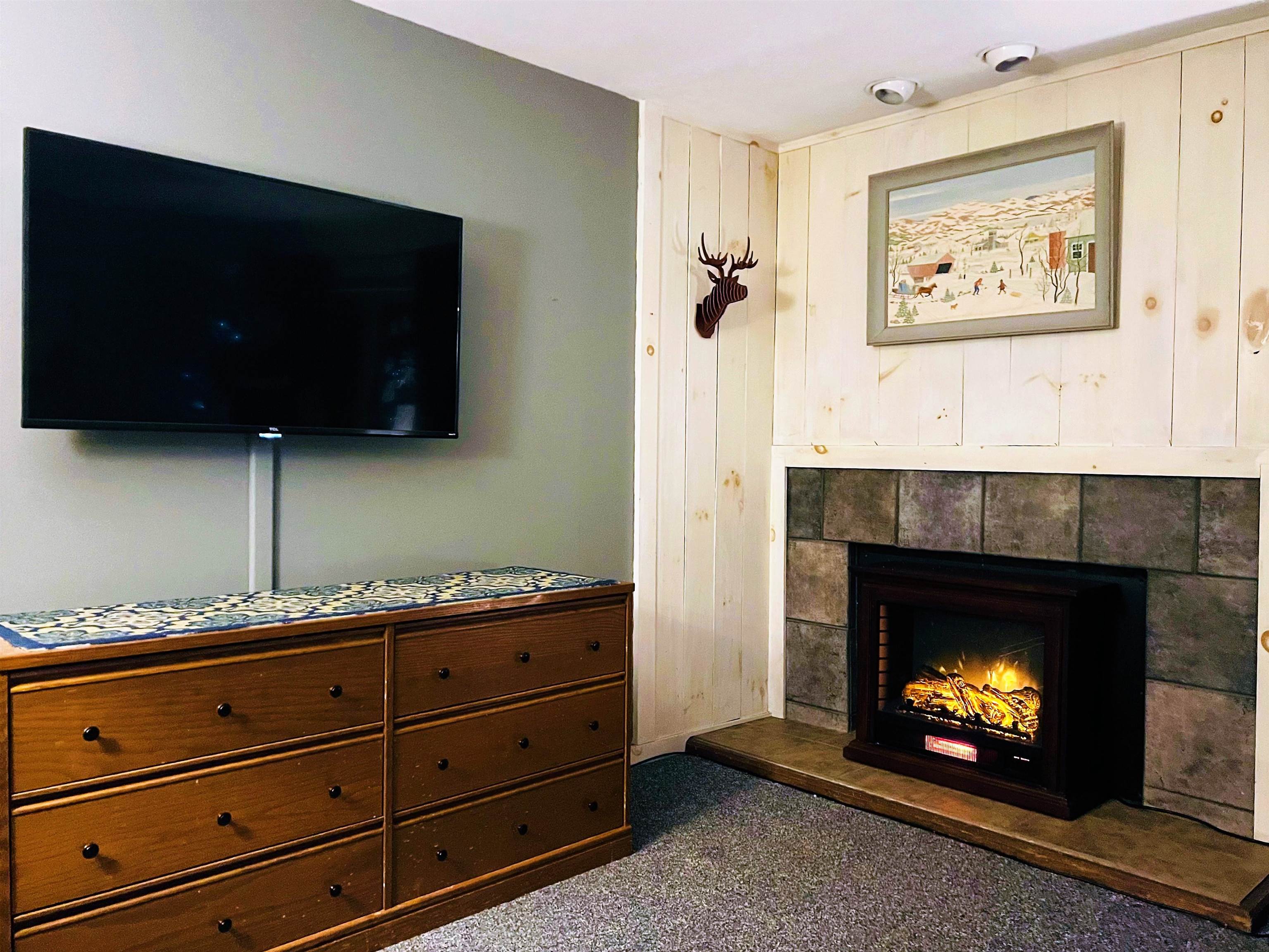 37 Gateway Court Unit: 10 A