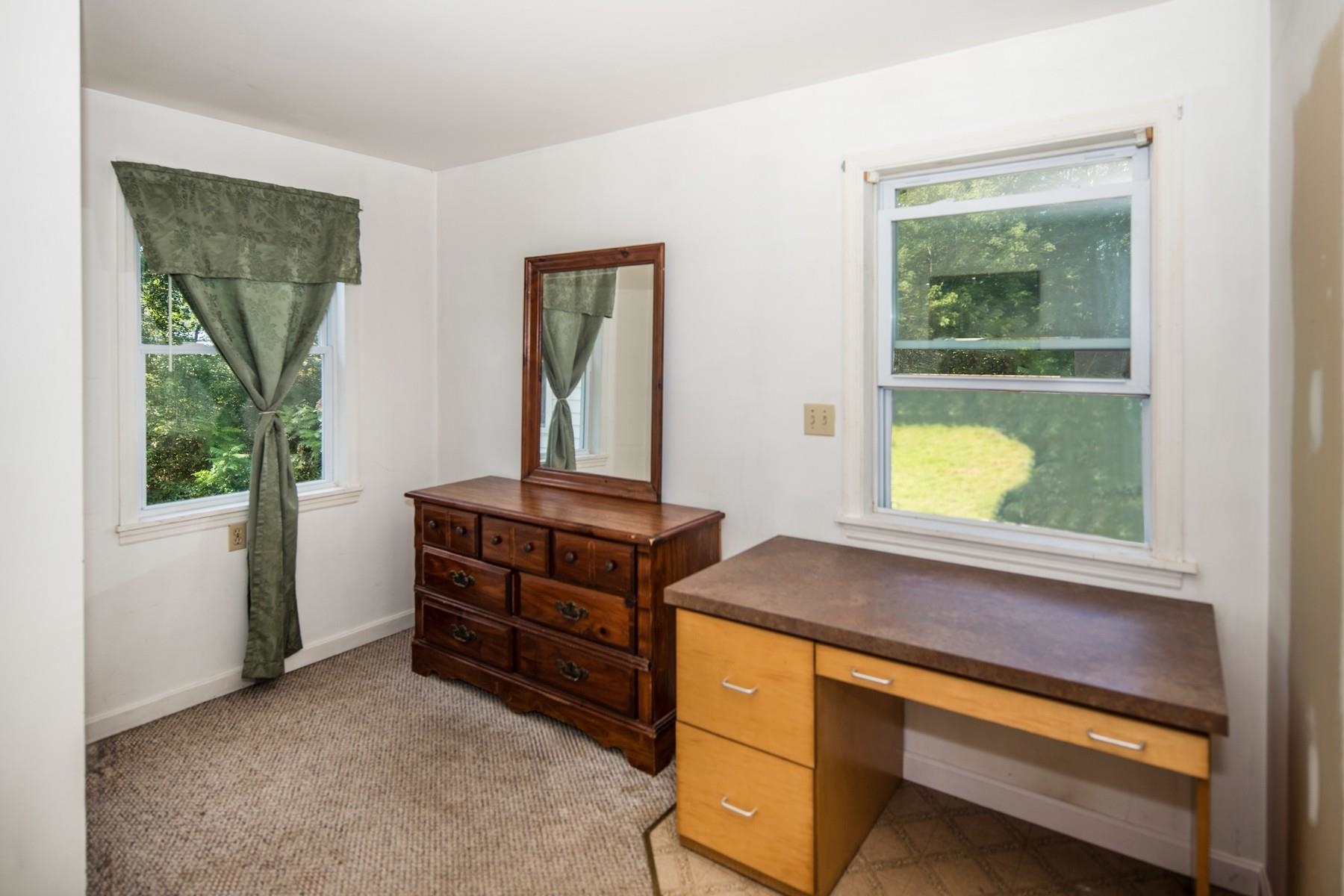 1713 Country Club Road