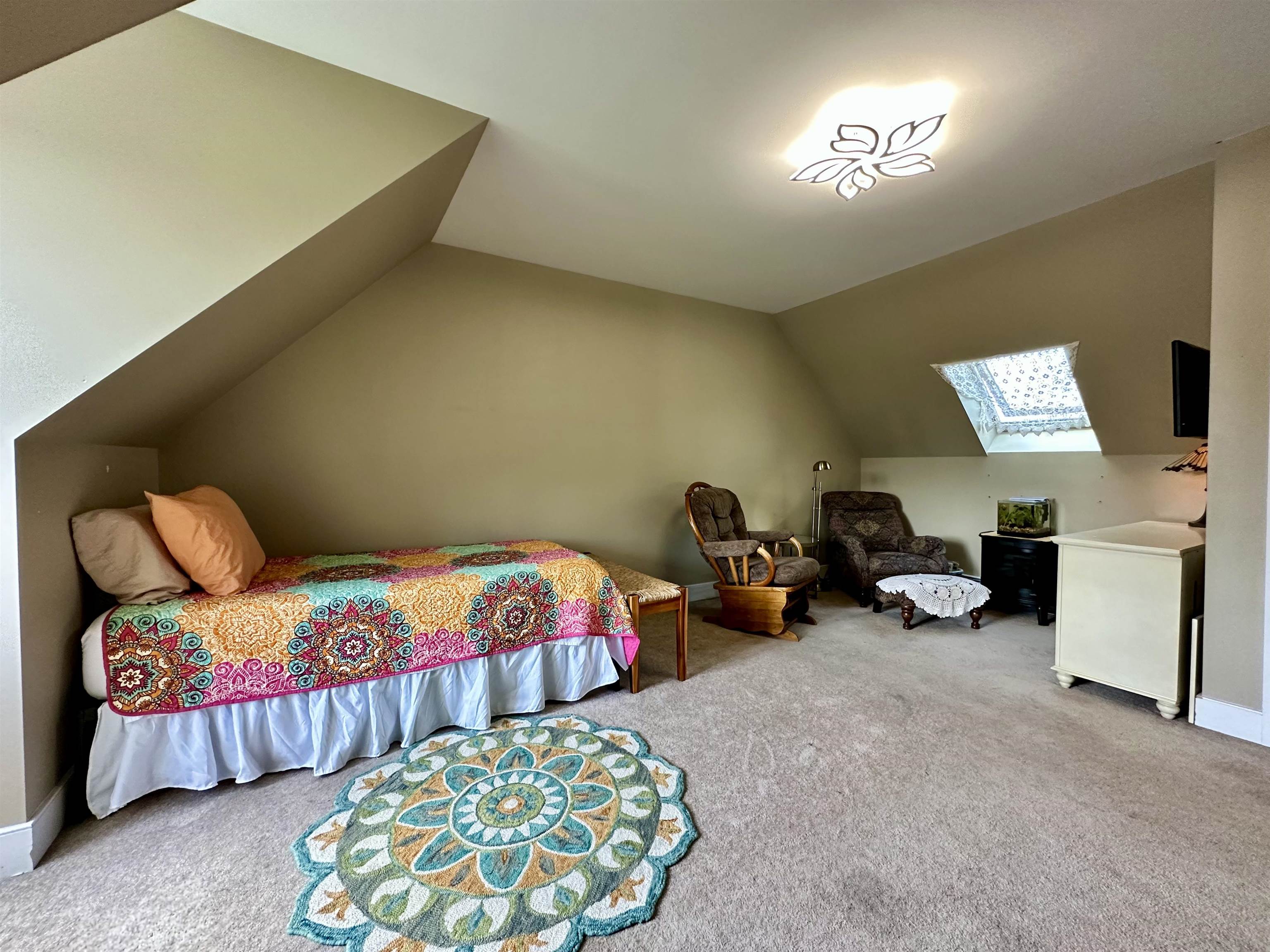 16 Edgewood Drive