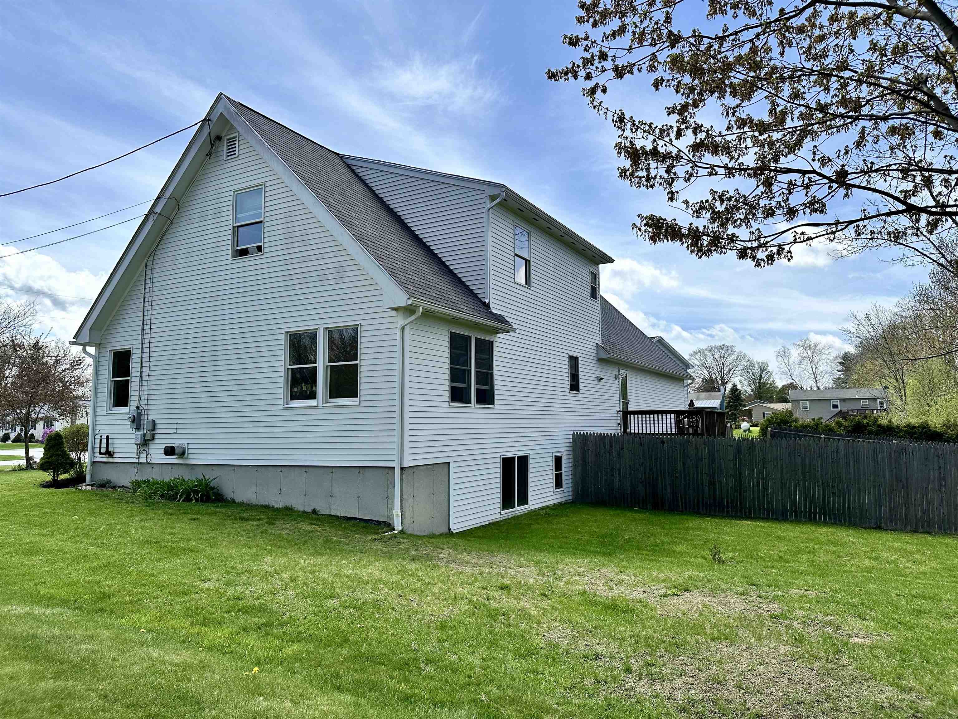 16 Edgewood Drive