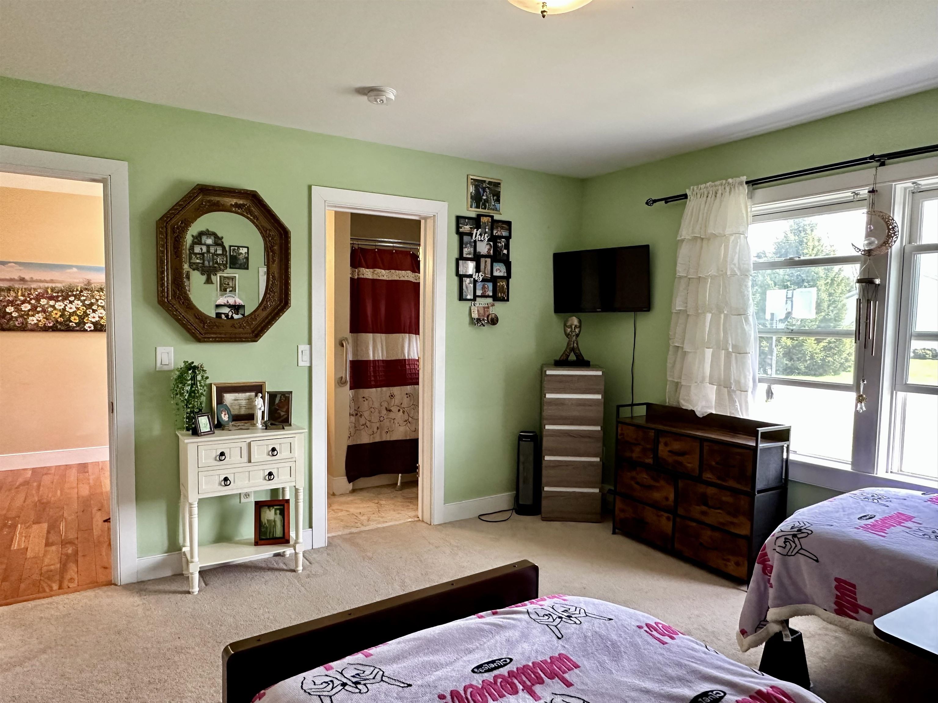 16 Edgewood Drive