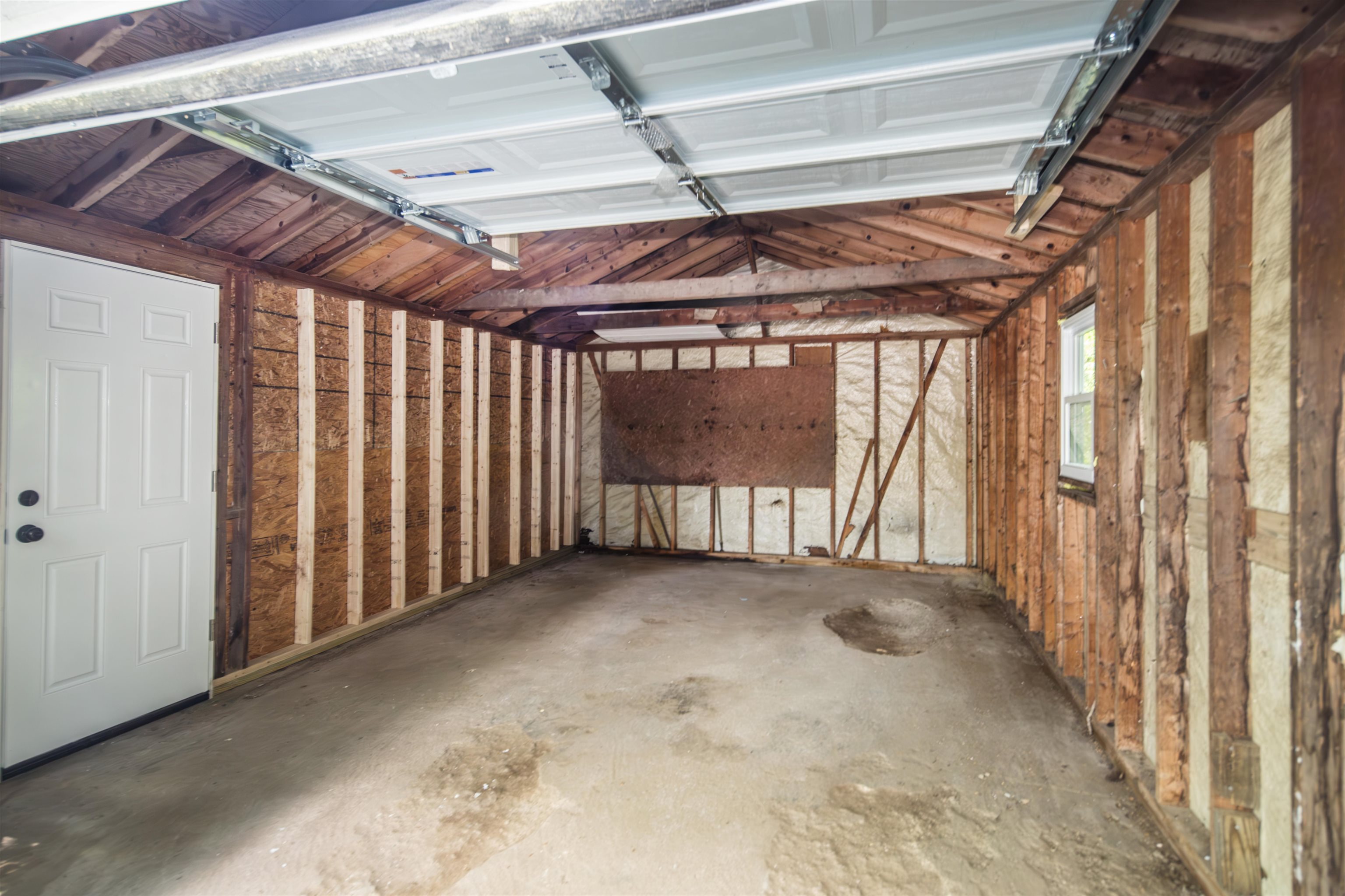 812 Middle Road