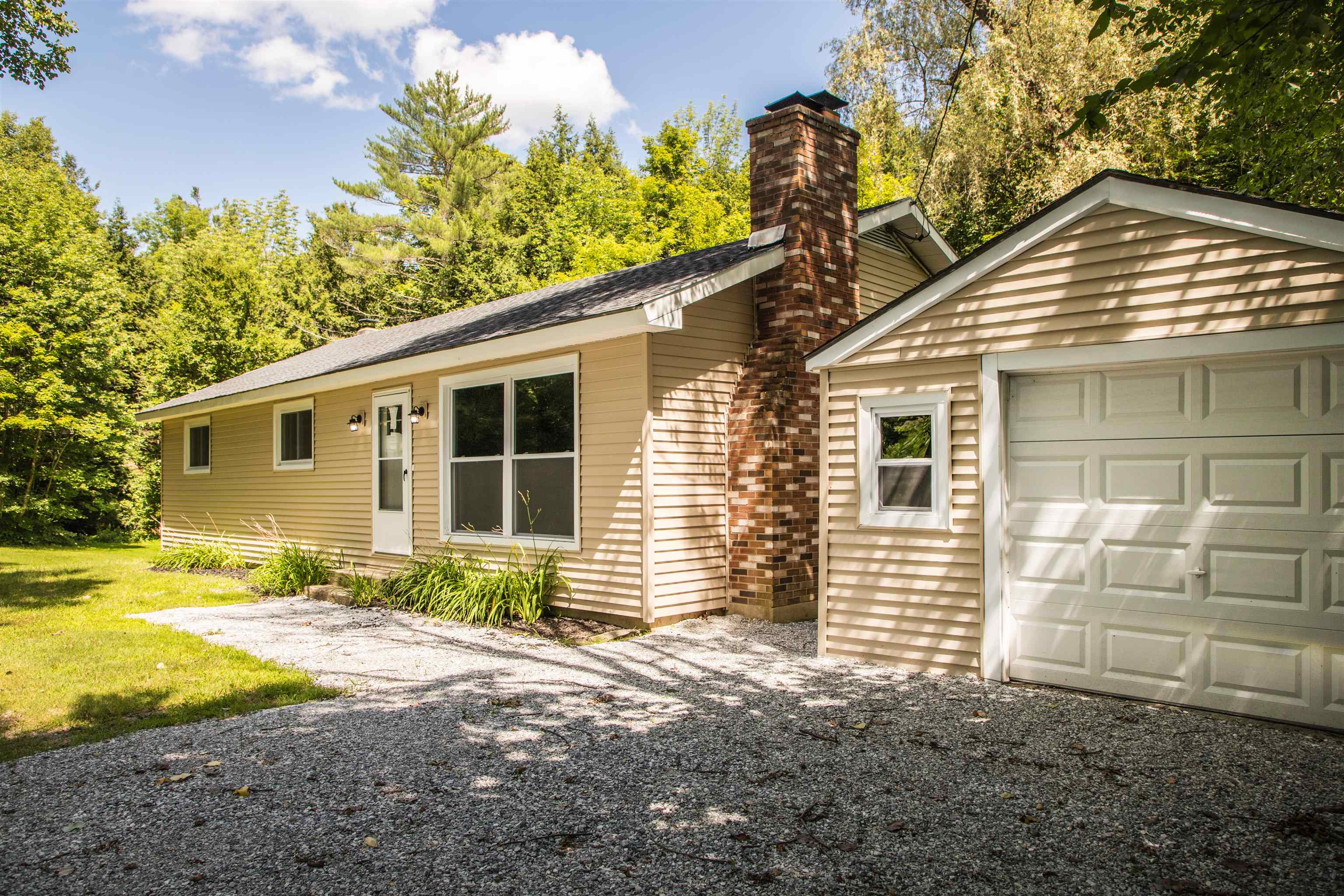 812 Middle Road