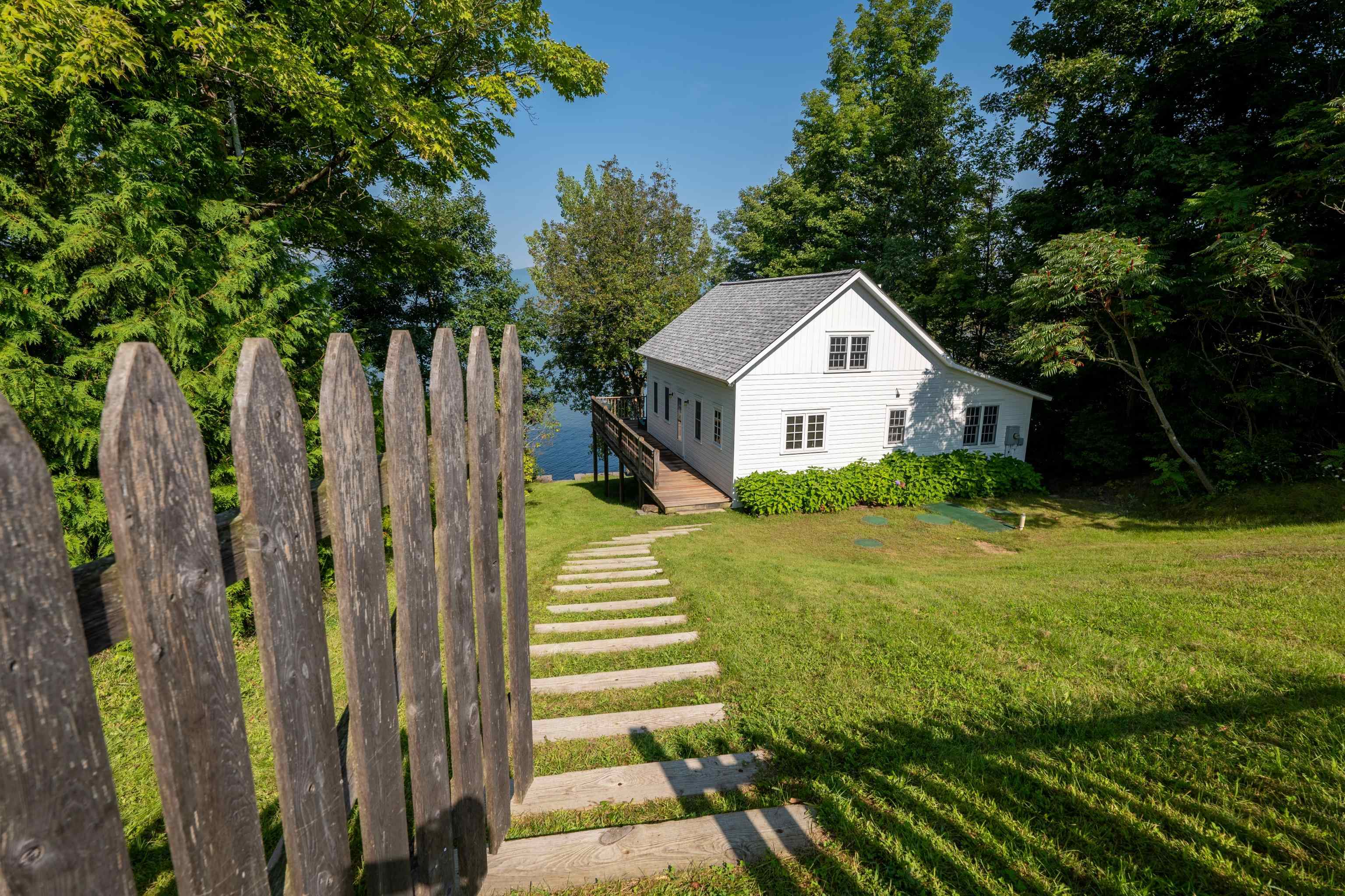 256 Lakeside Lane