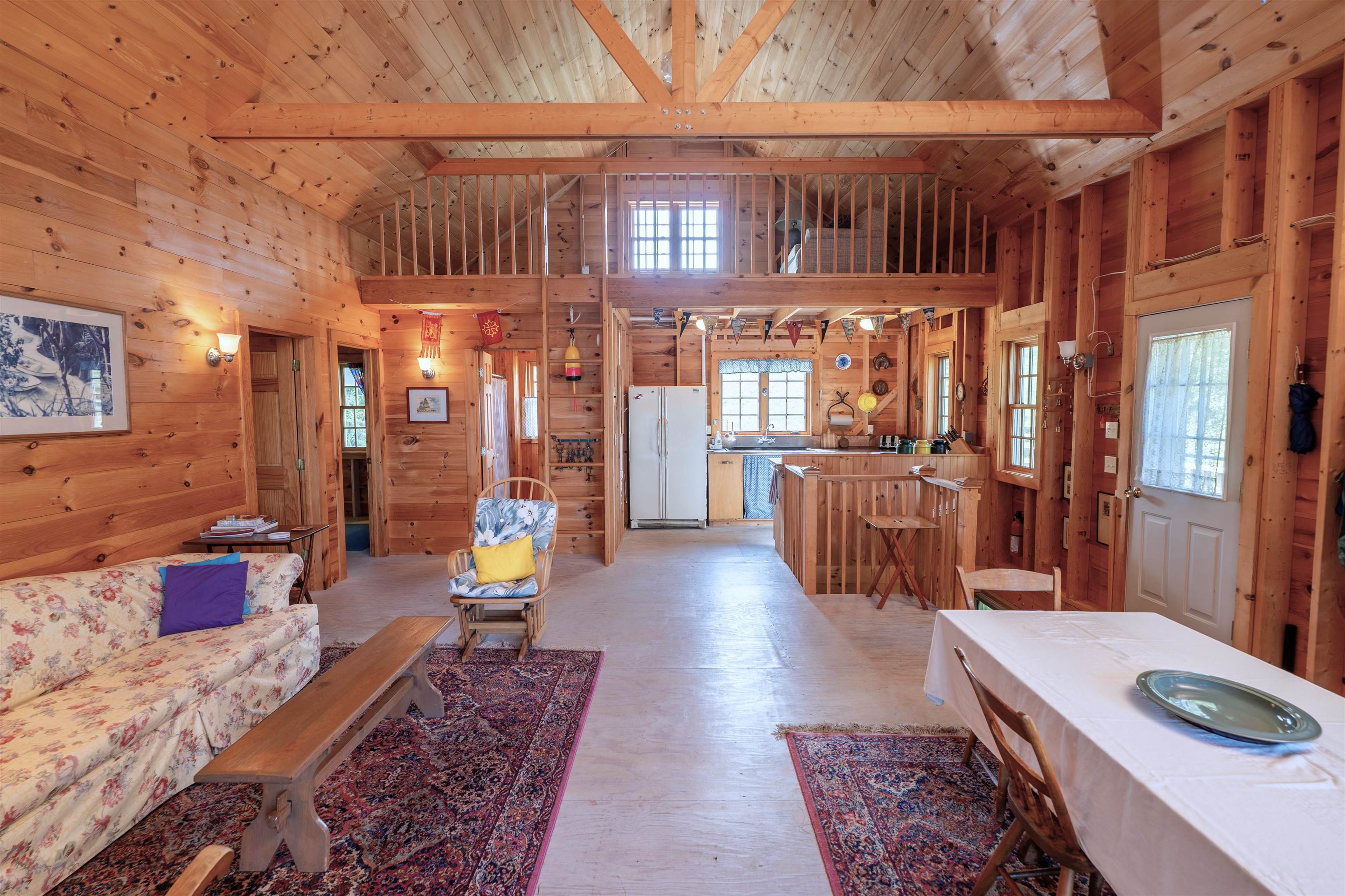256 Lakeside Lane