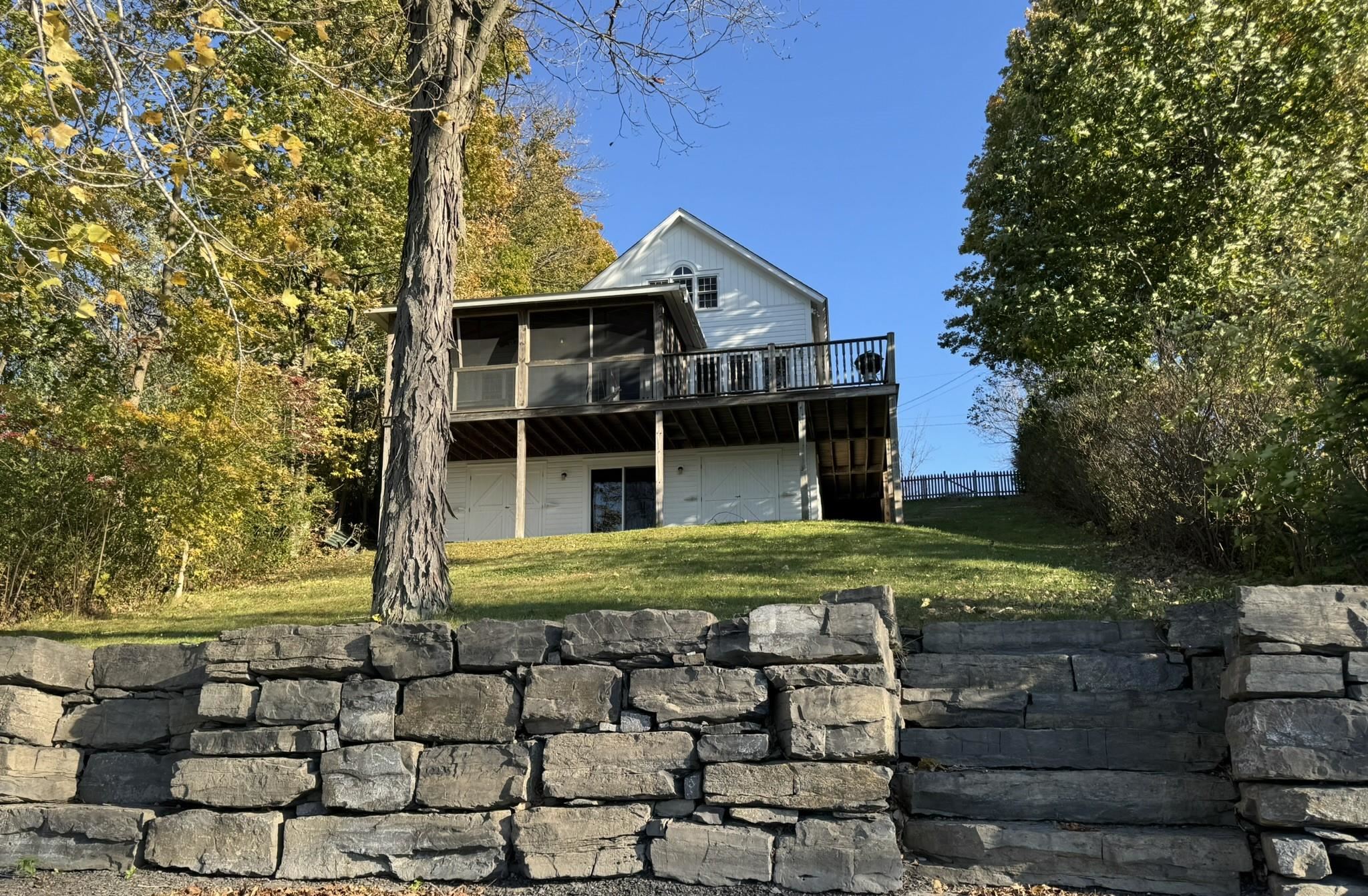 256 Lakeside Lane