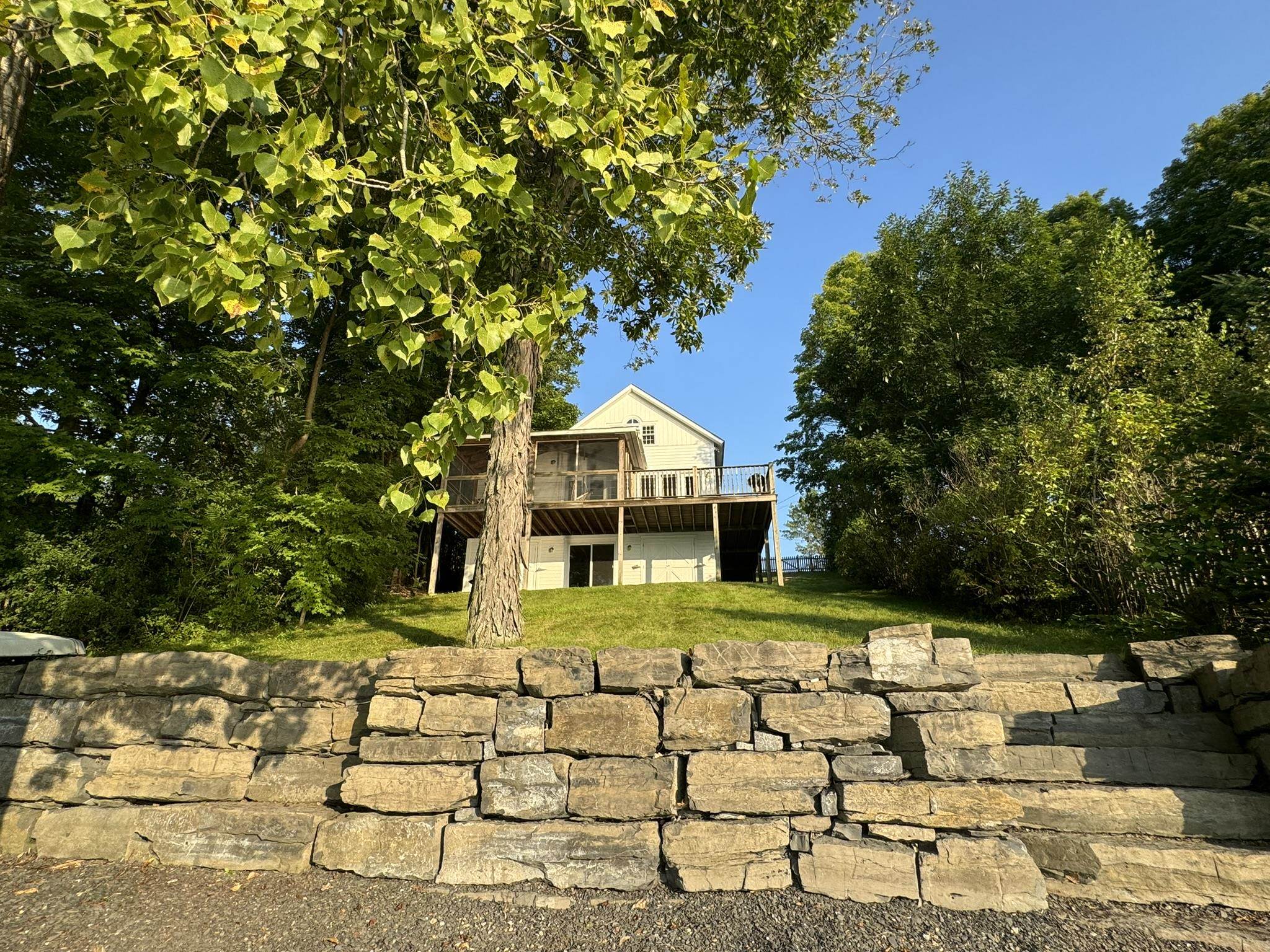 256 Lakeside Lane