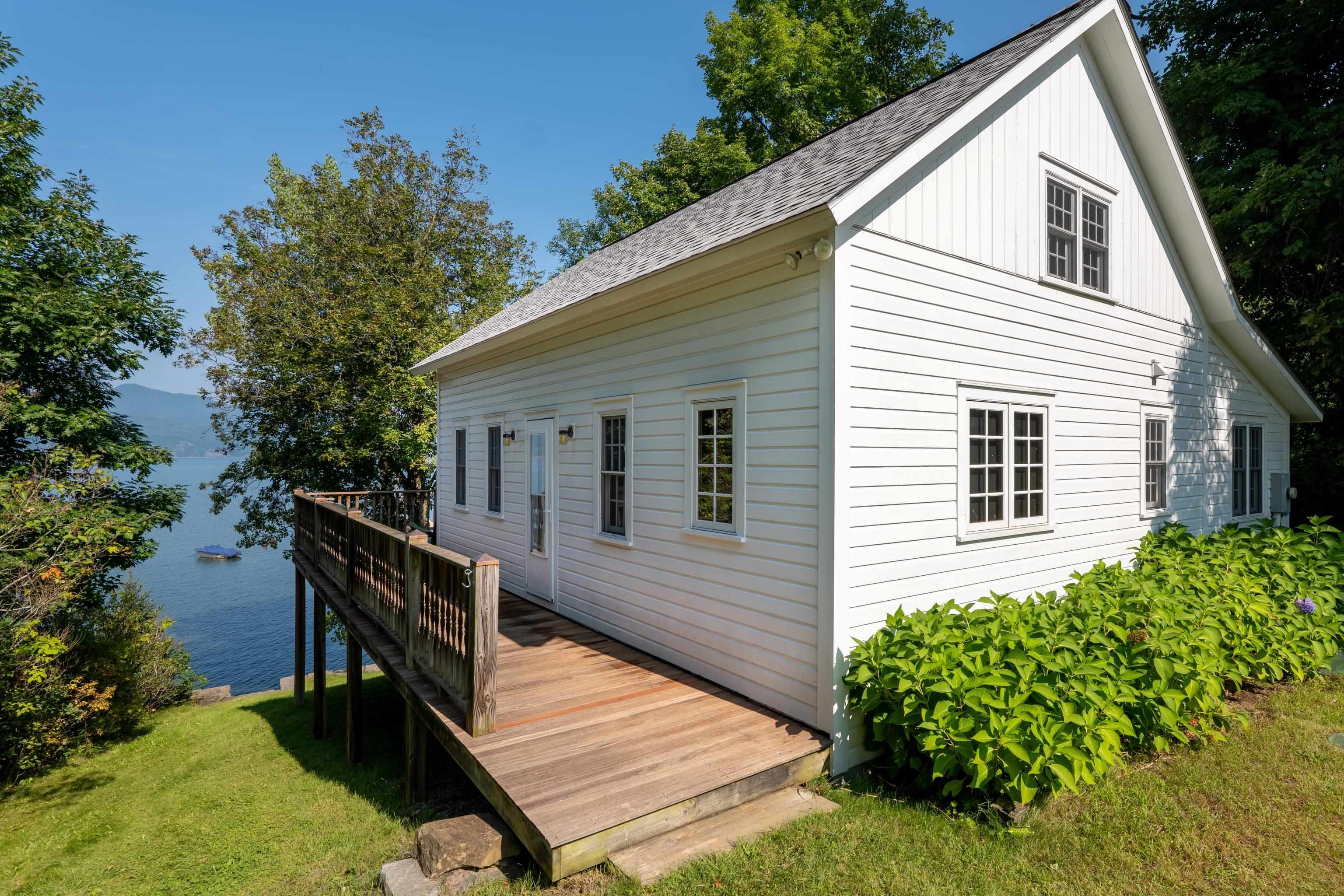 256 Lakeside Lane