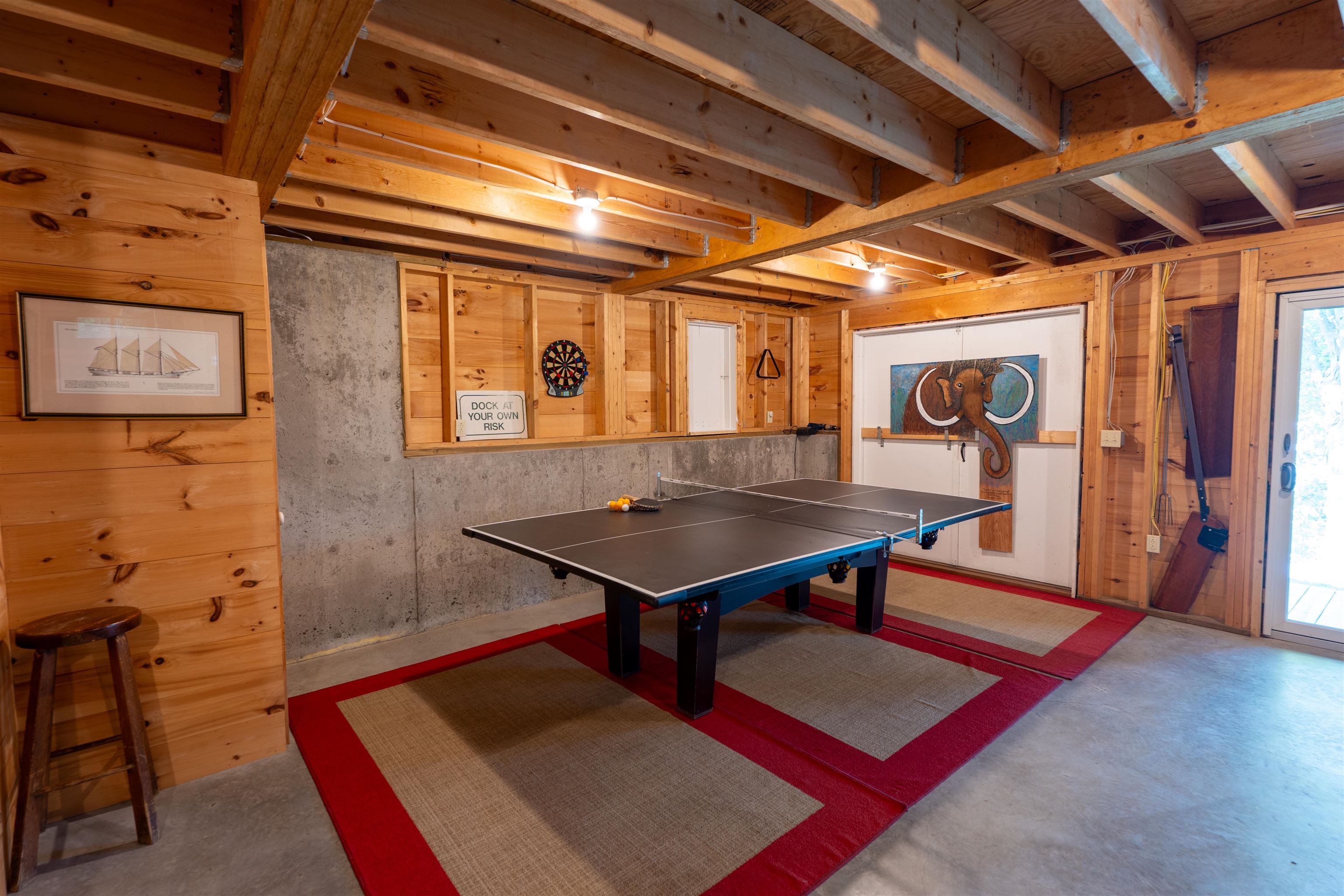 256 Lakeside Lane