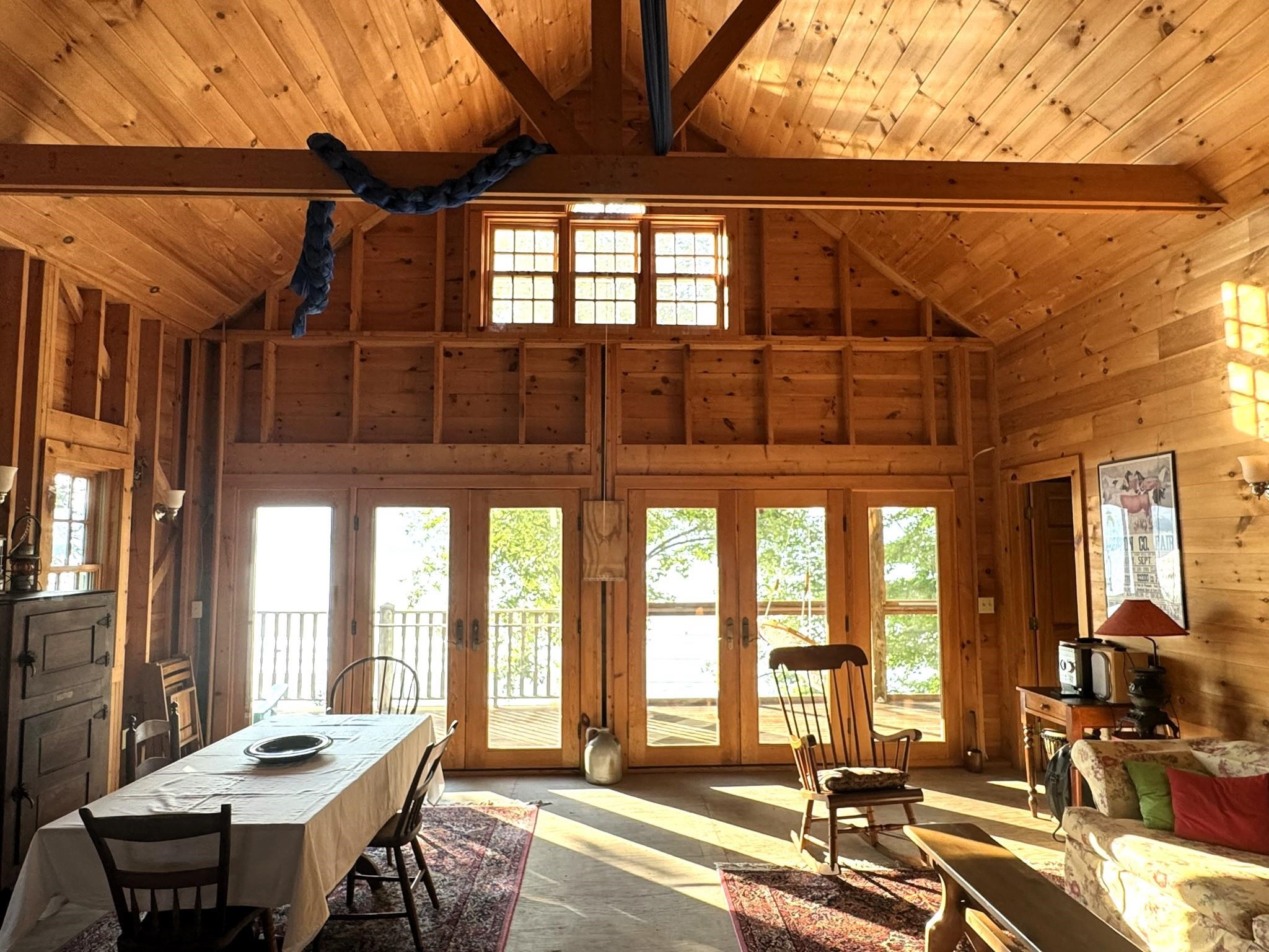 256 Lakeside Lane
