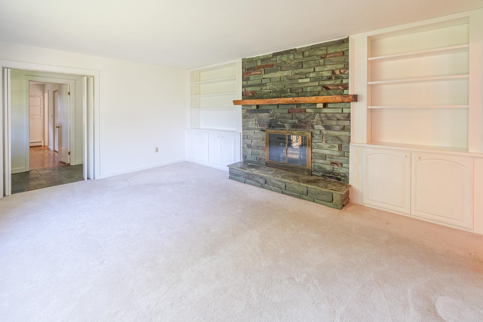 399 Crown Point Road