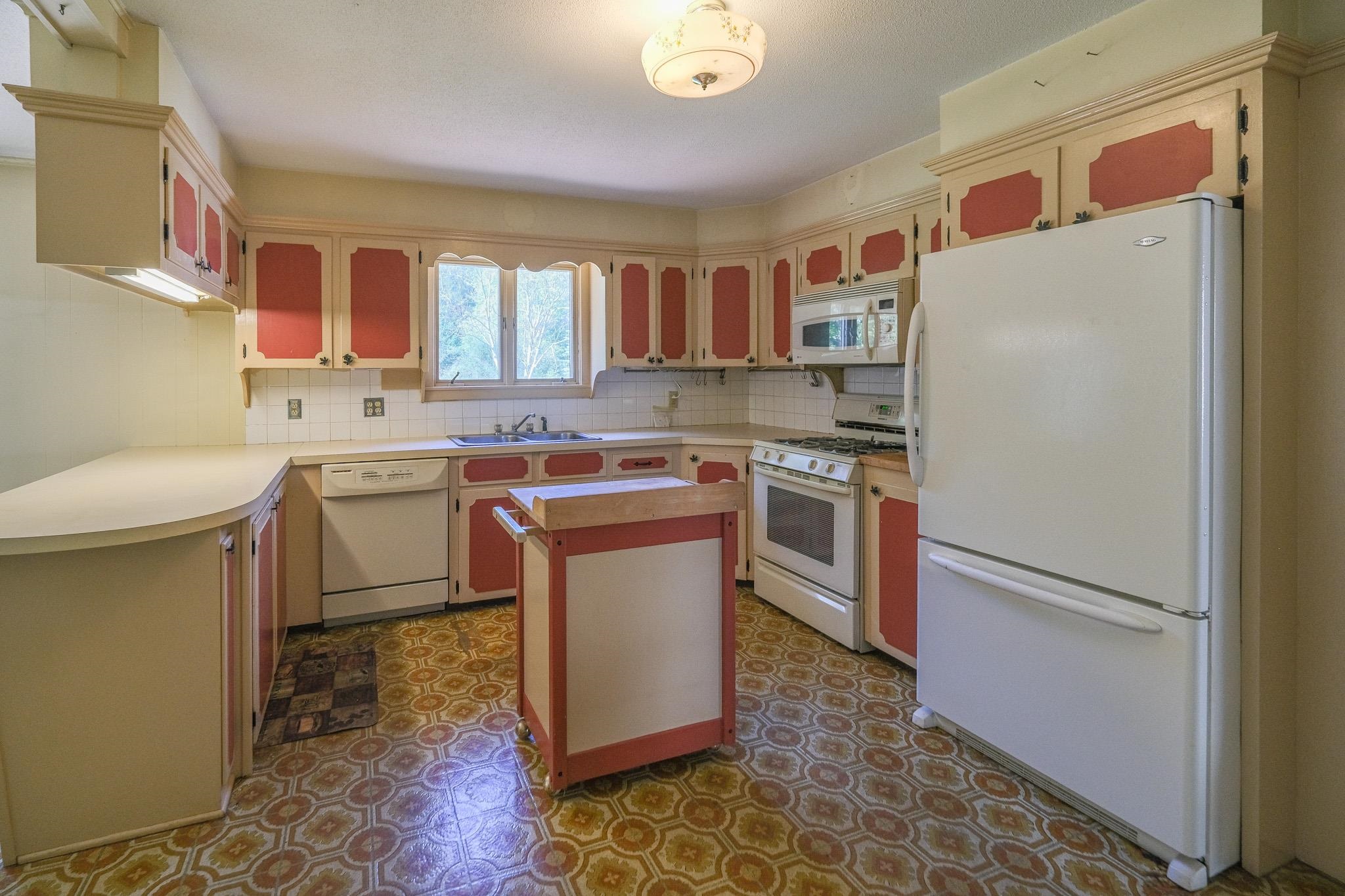399 Crown Point Road