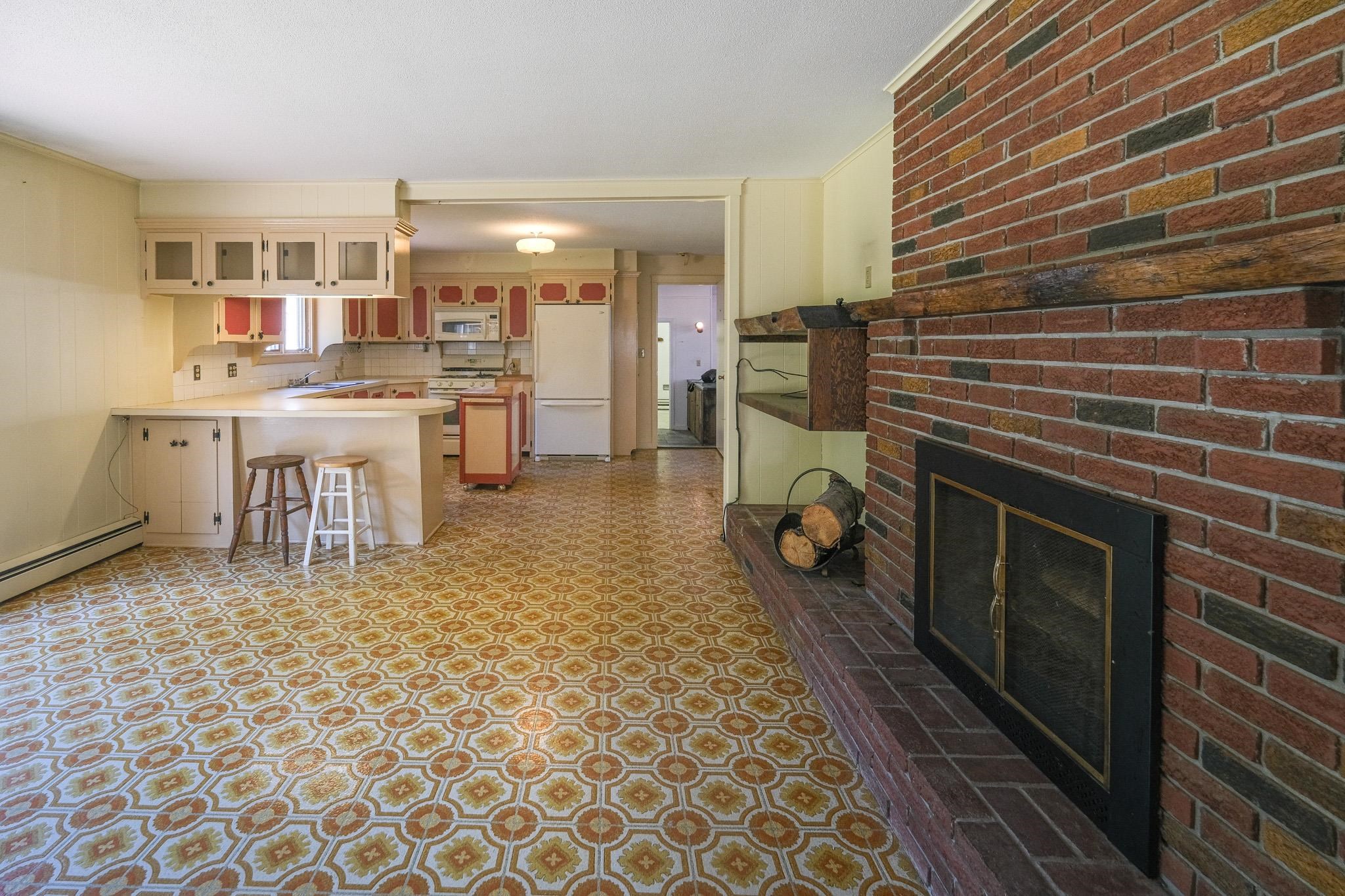 399 Crown Point Road