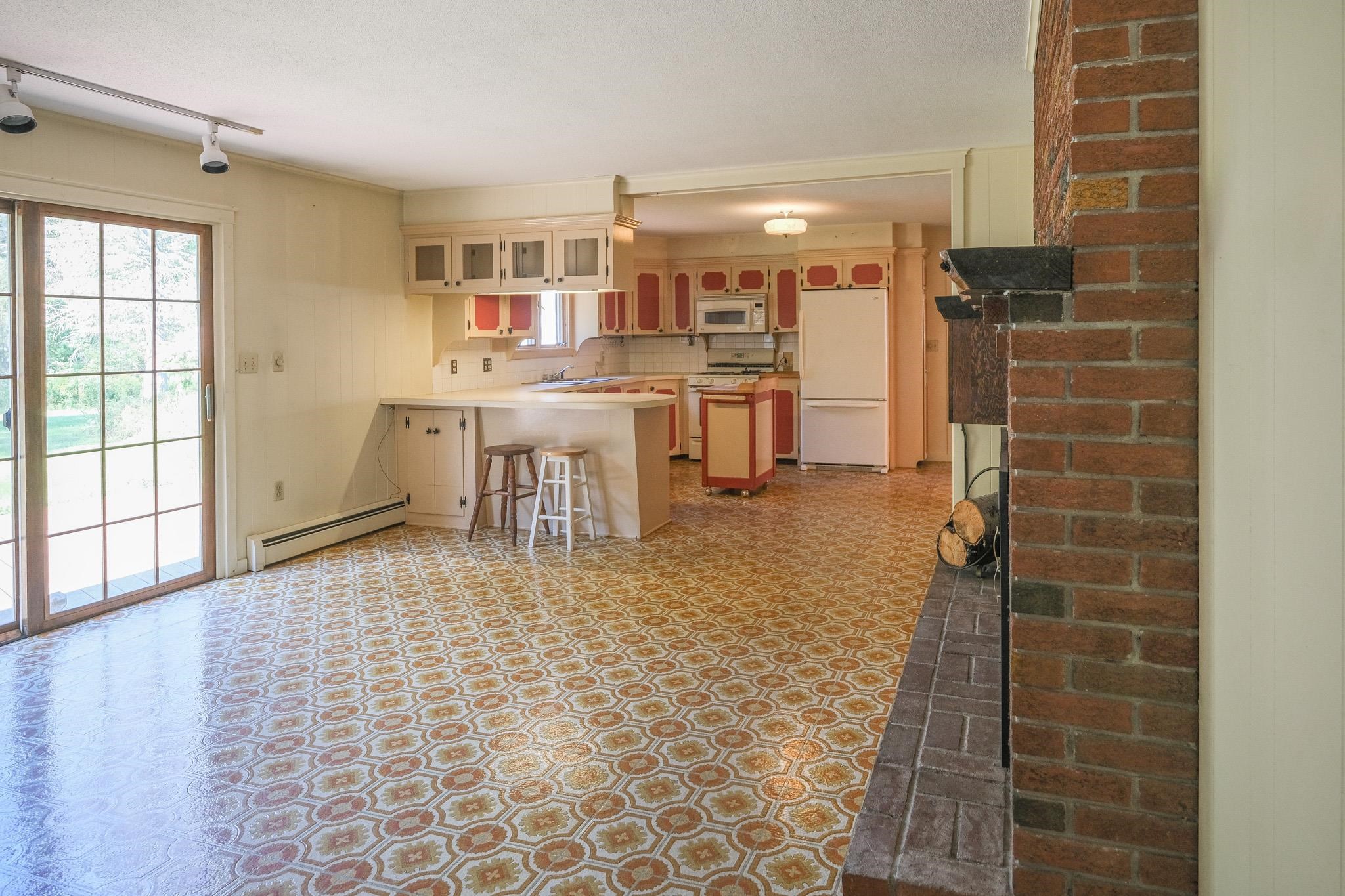 399 Crown Point Road