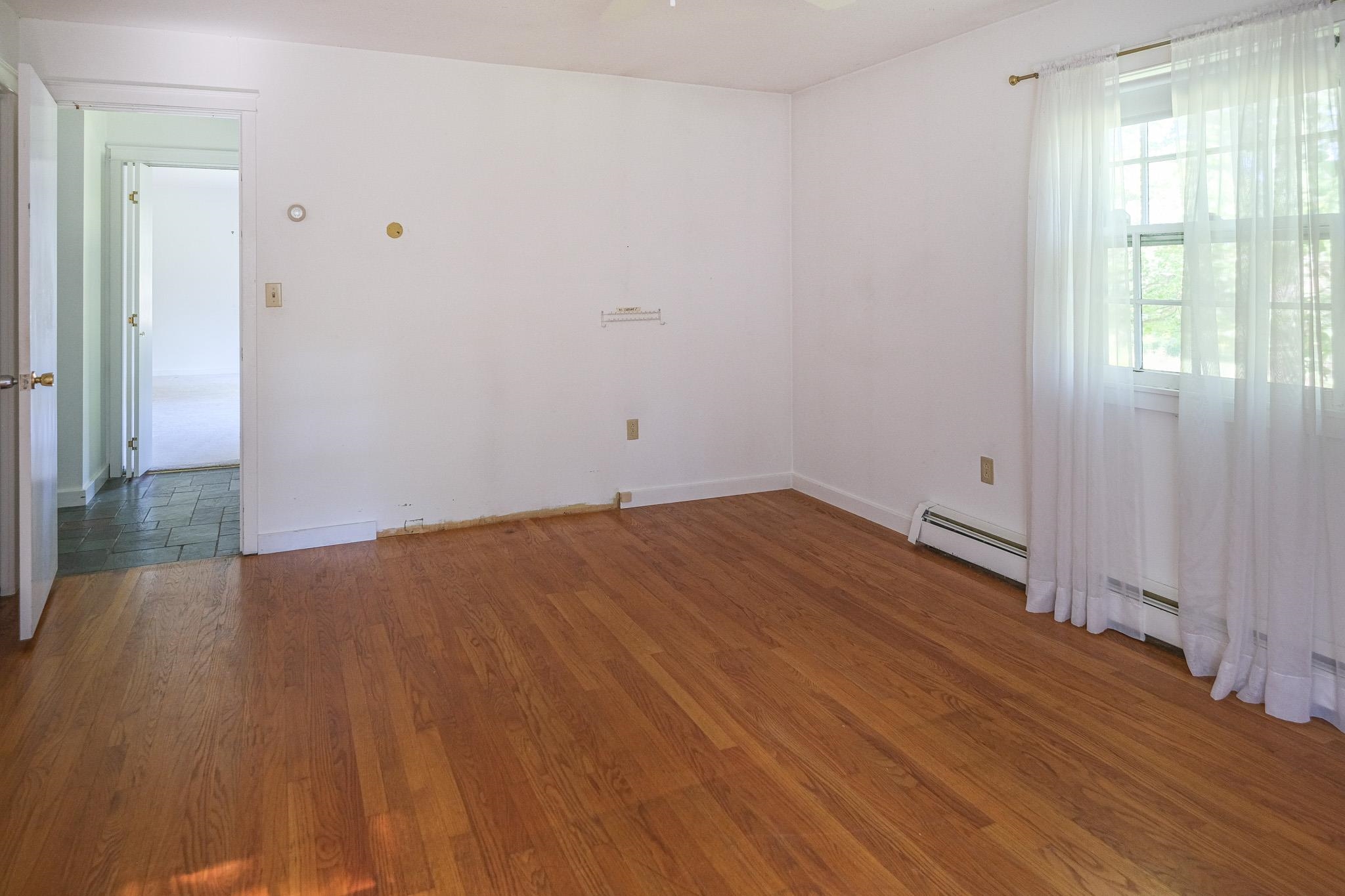 399 Crown Point Road