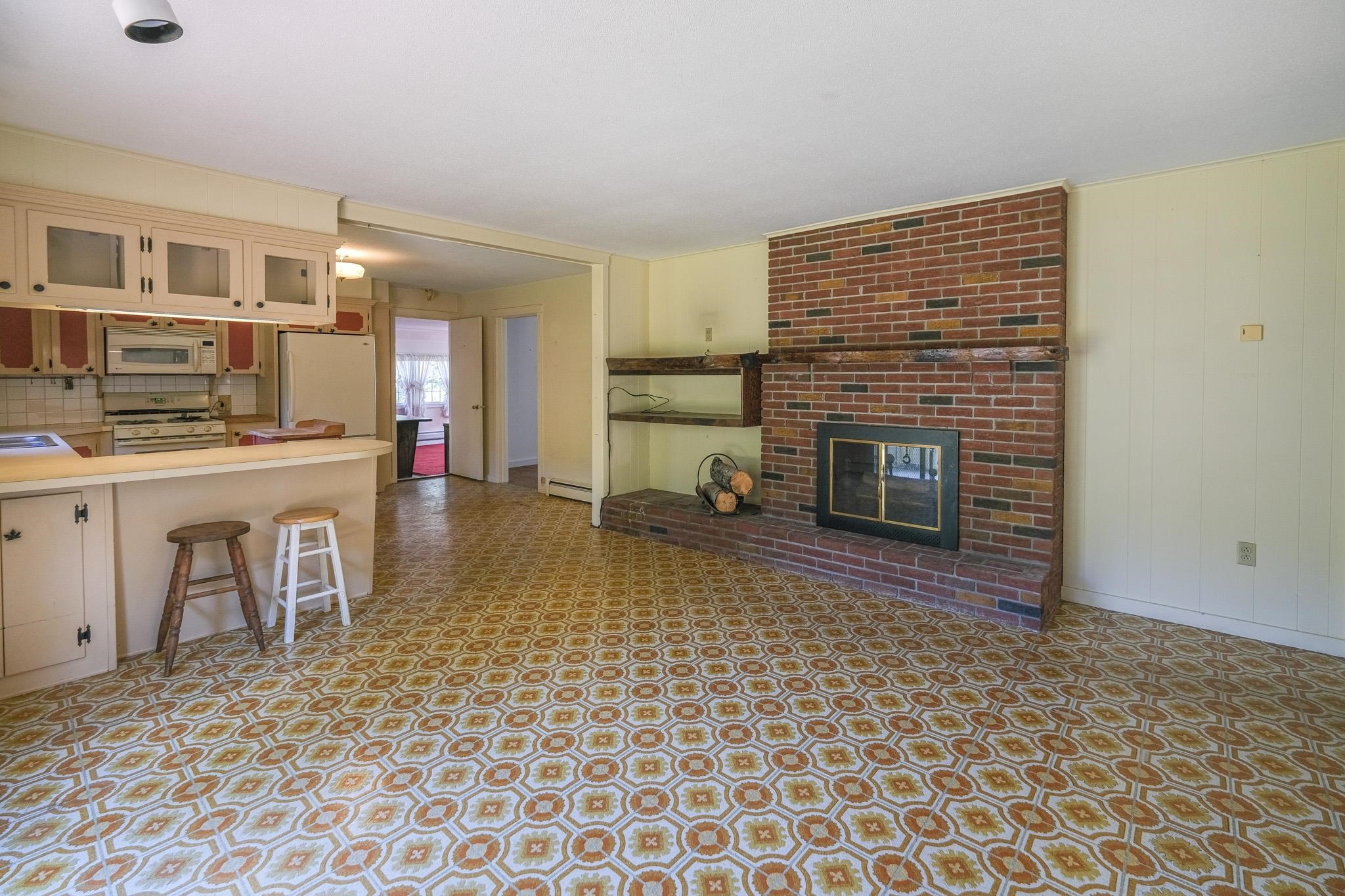 399 Crown Point Road
