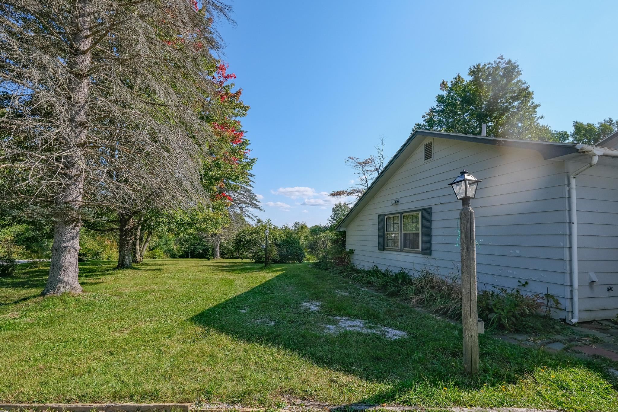 399 Crown Point Road