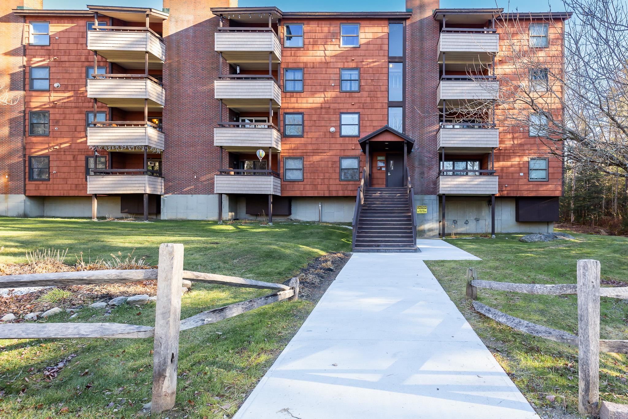 118 Gateway Court Unit: 2-B
