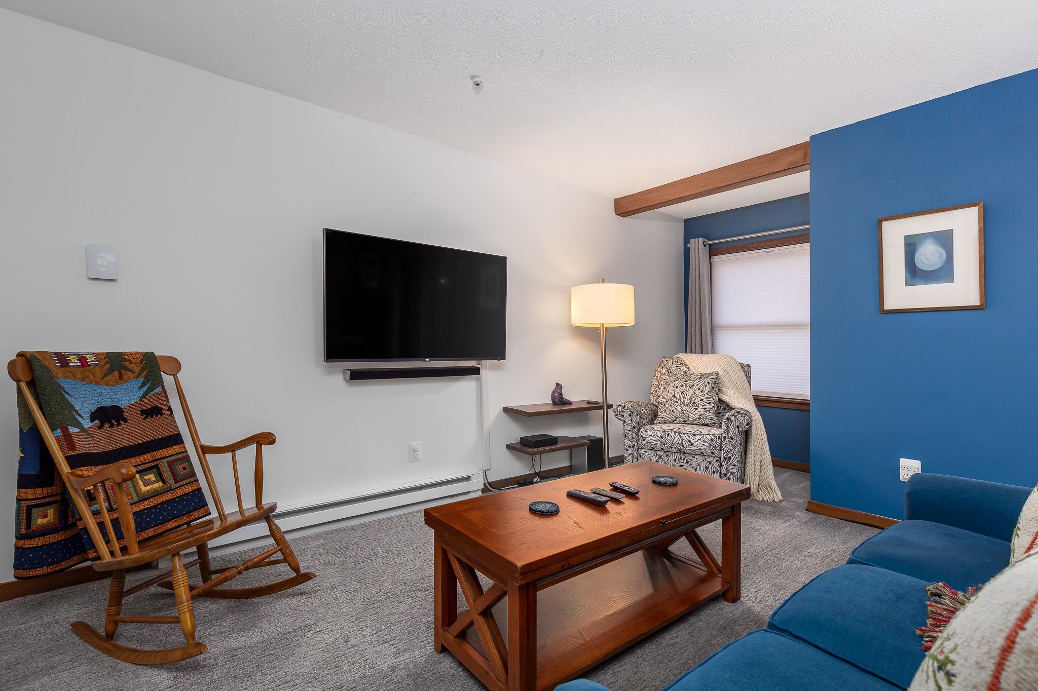 118 Gateway Court Unit: 2-B