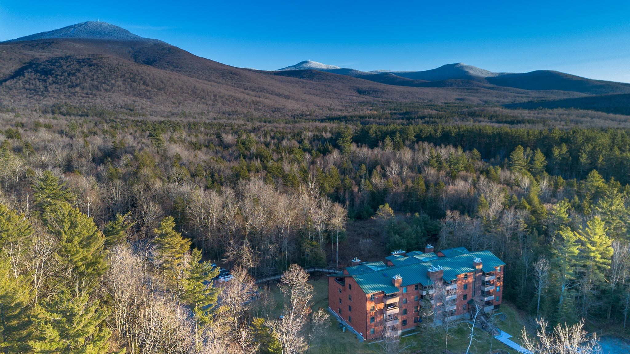 118 Gateway Court Unit: 2-B