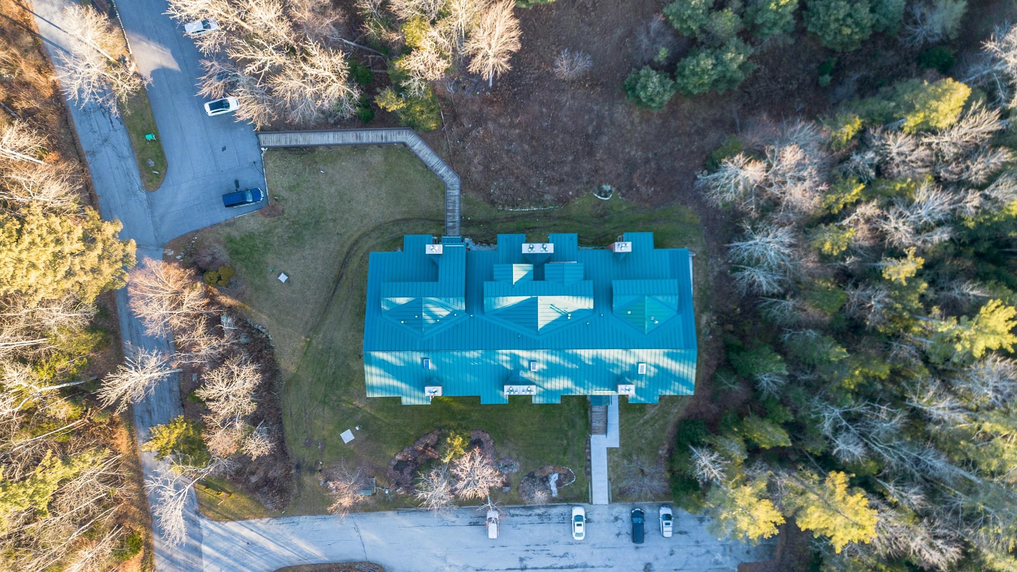 118 Gateway Court Unit: 2-B