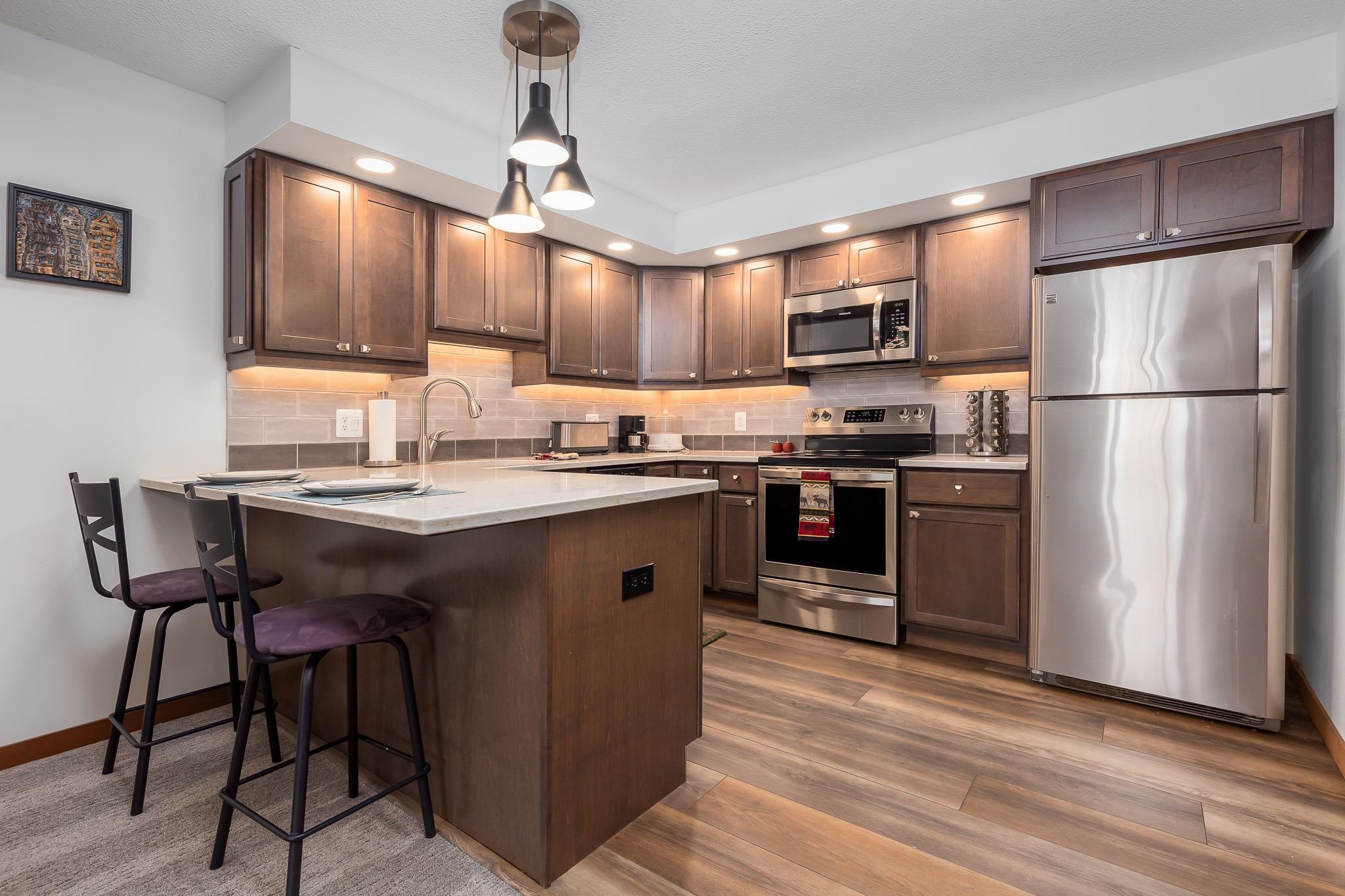 118 Gateway Court Unit: 2-B