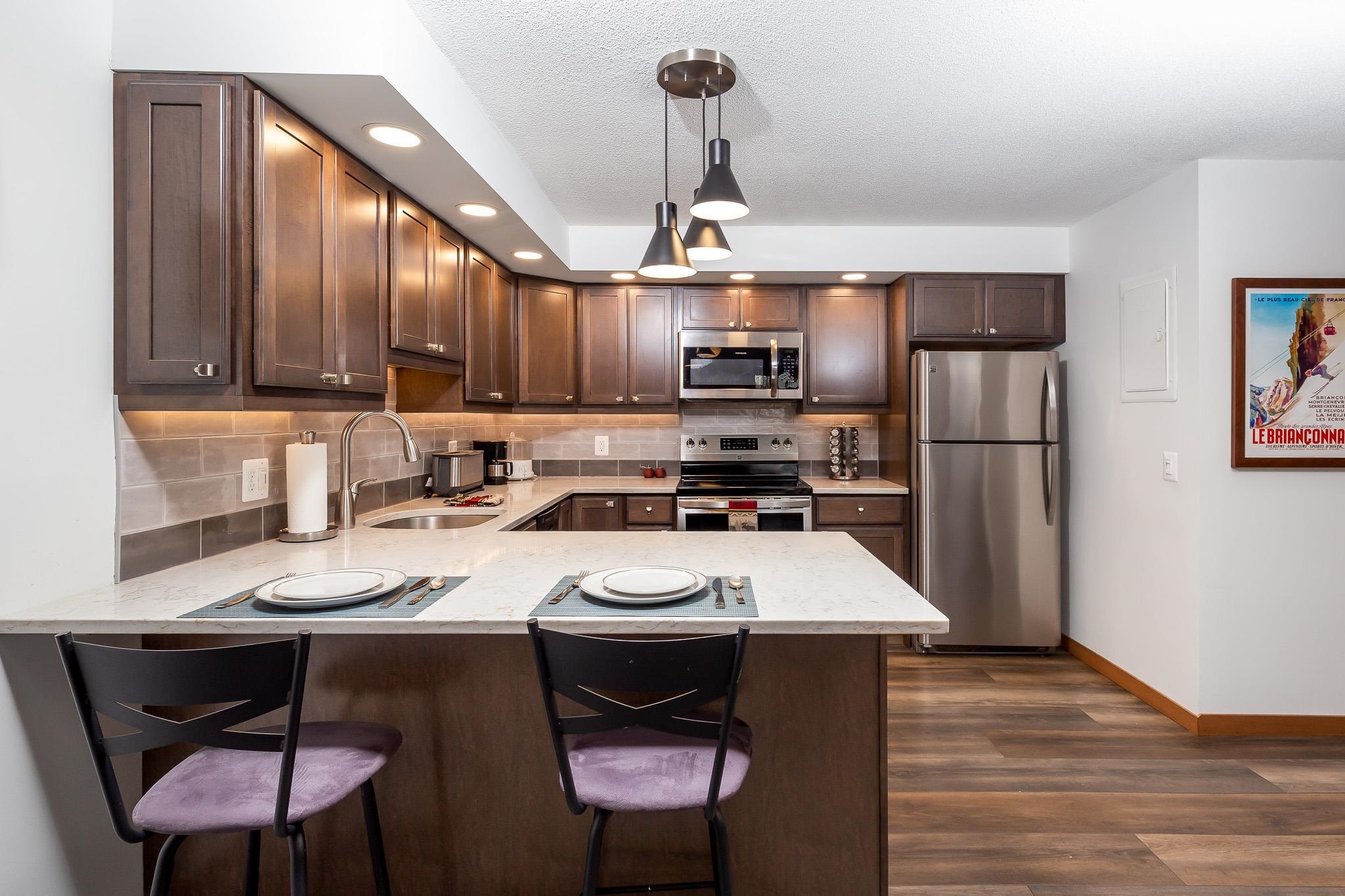 118 Gateway Court Unit: 2-B
