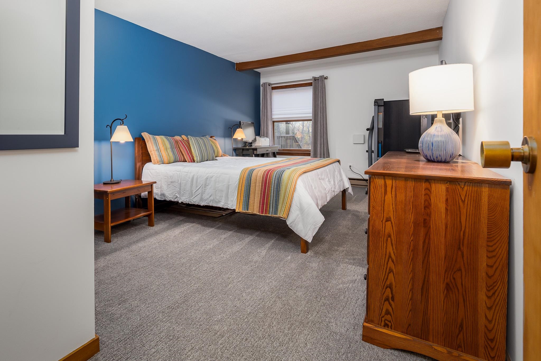118 Gateway Court Unit: 2-B
