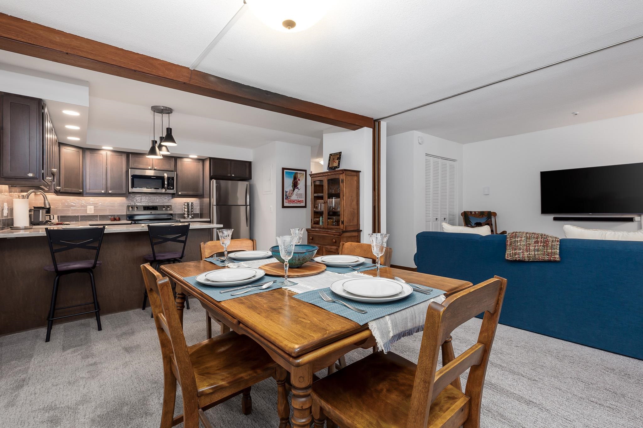 118 Gateway Court Unit: 2-B