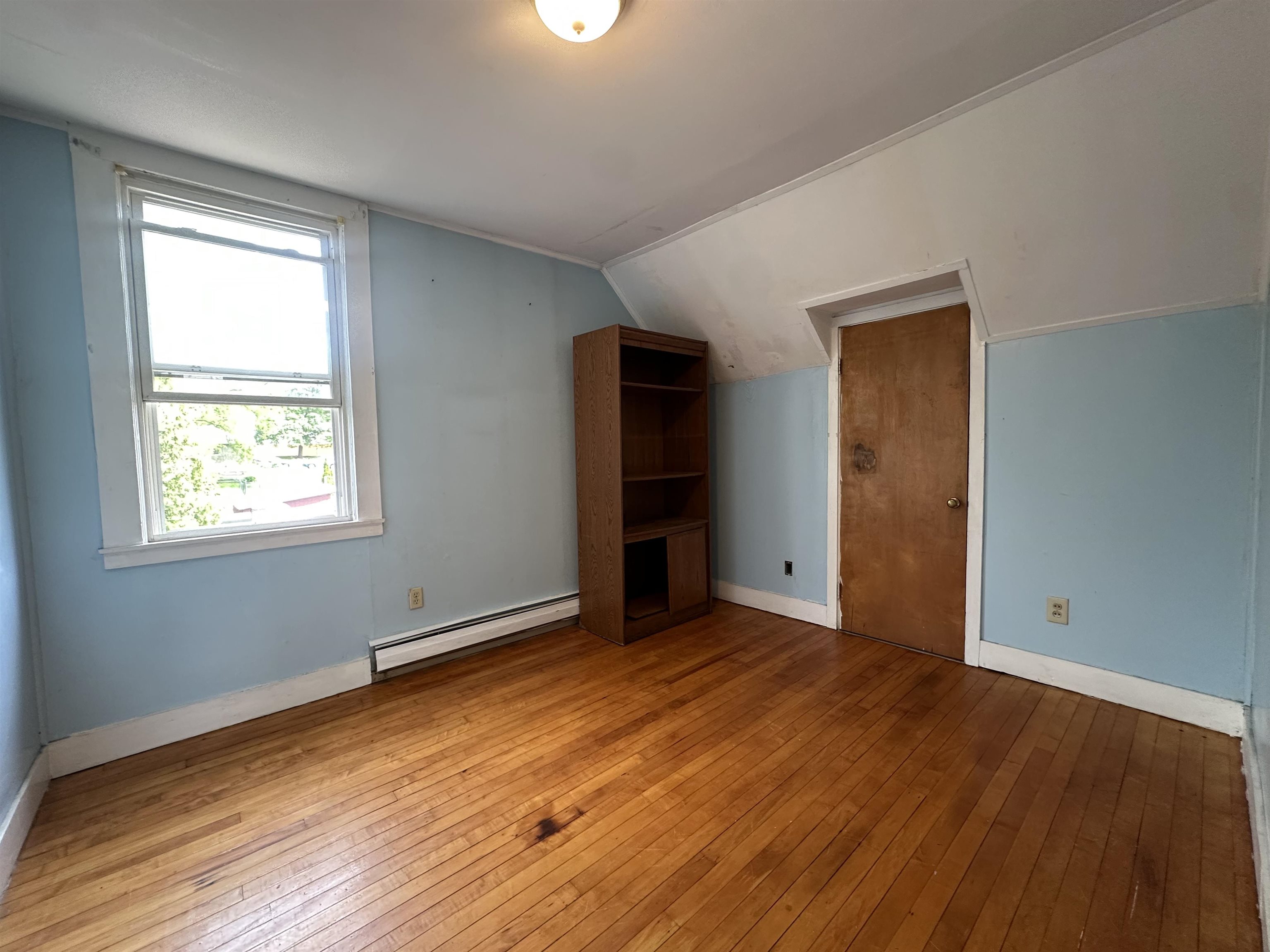 25 Melrose Avenue