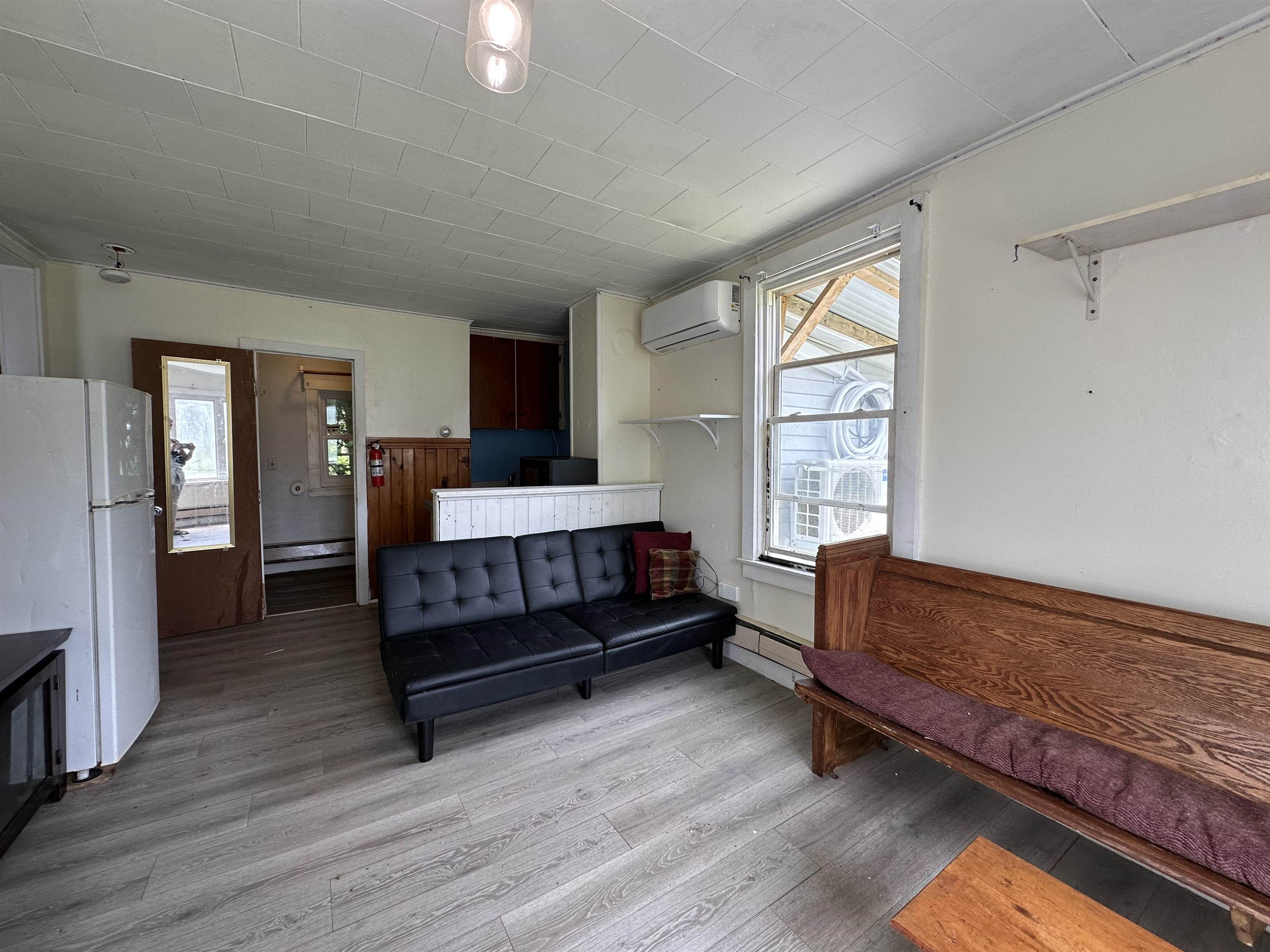 25 Melrose Avenue