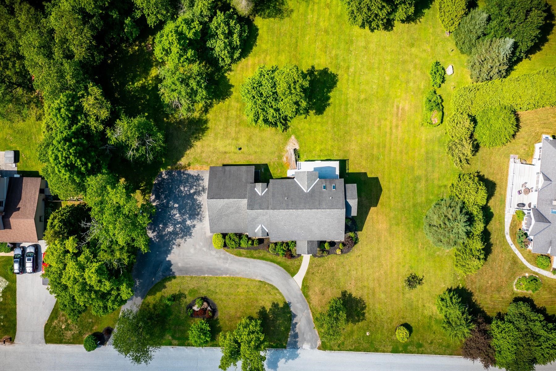 11 Tuttle Meadow Drive