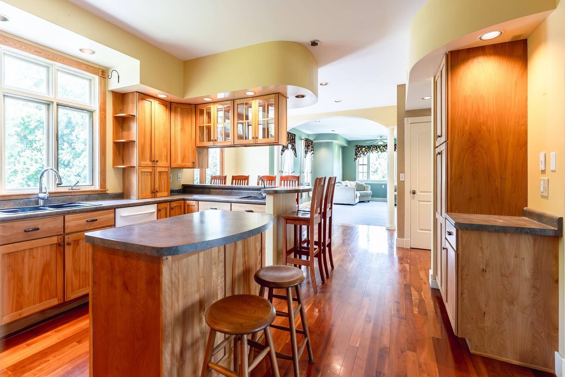 11 Tuttle Meadow Drive