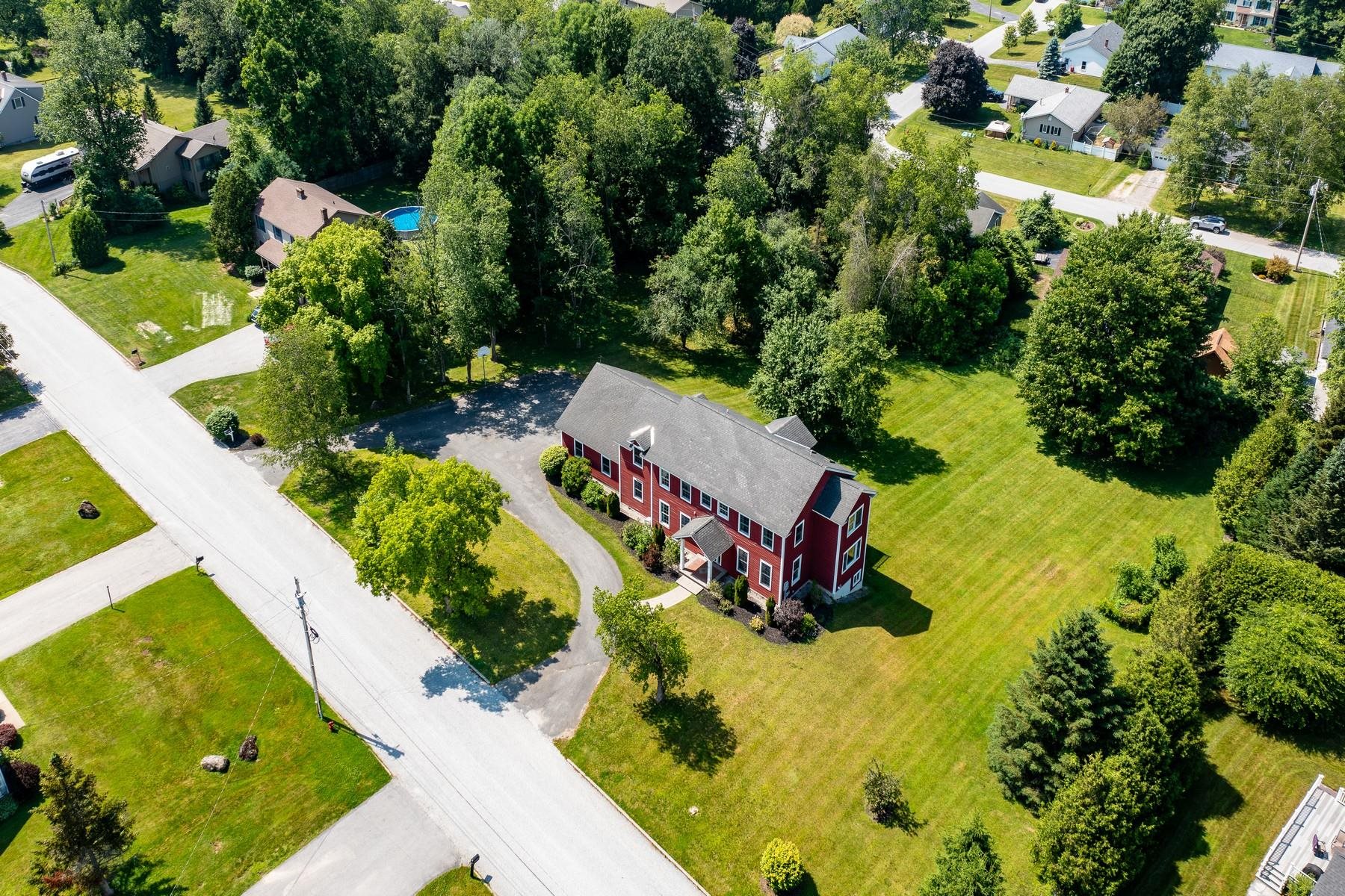 11 Tuttle Meadow Drive